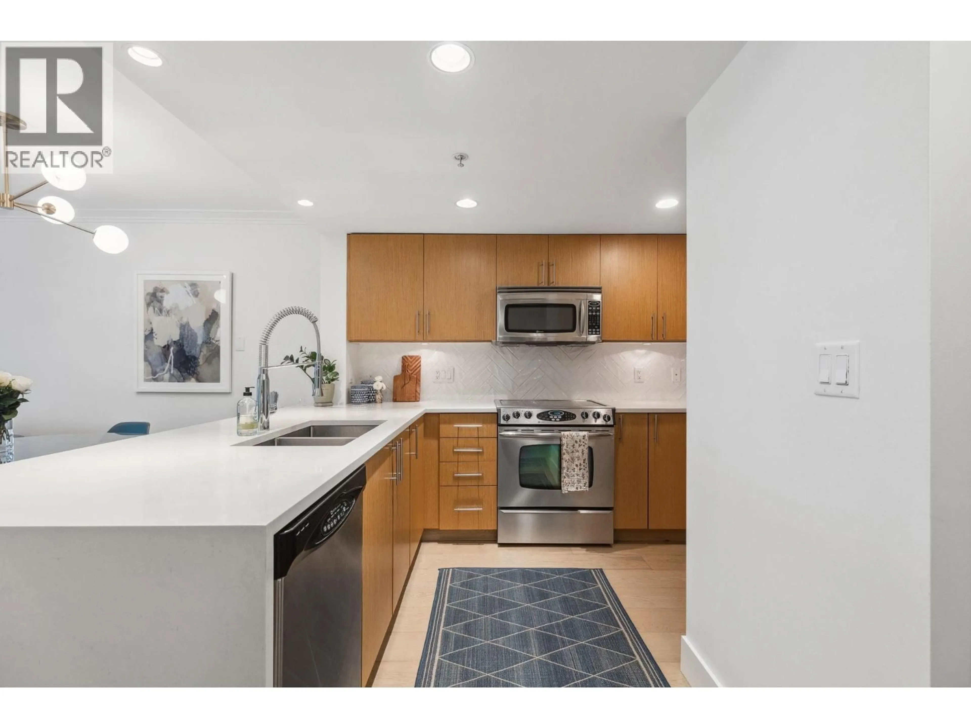 Standard kitchen, unknown for 507 - 125 MILROSS AVENUE, Vancouver British Columbia V6A0A1