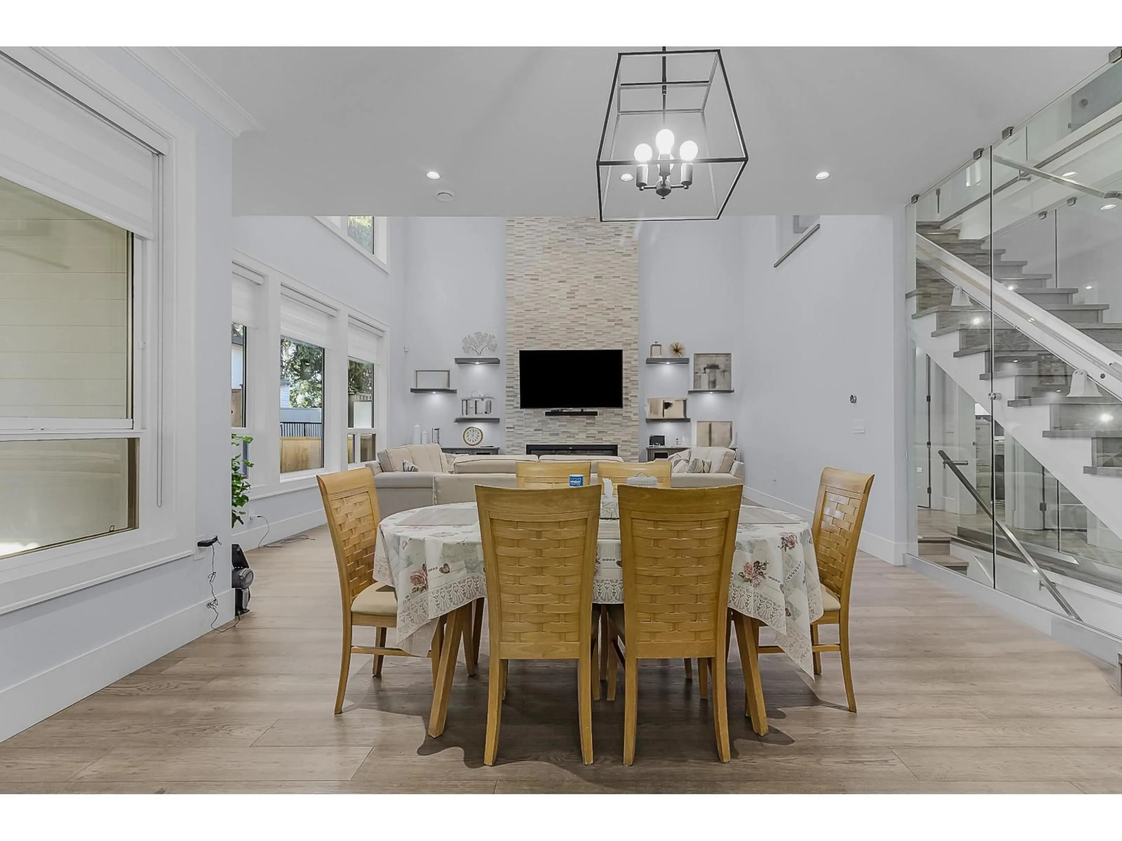 Dining room, unknown for 7575 143 STREET, Surrey British Columbia V3W5P2