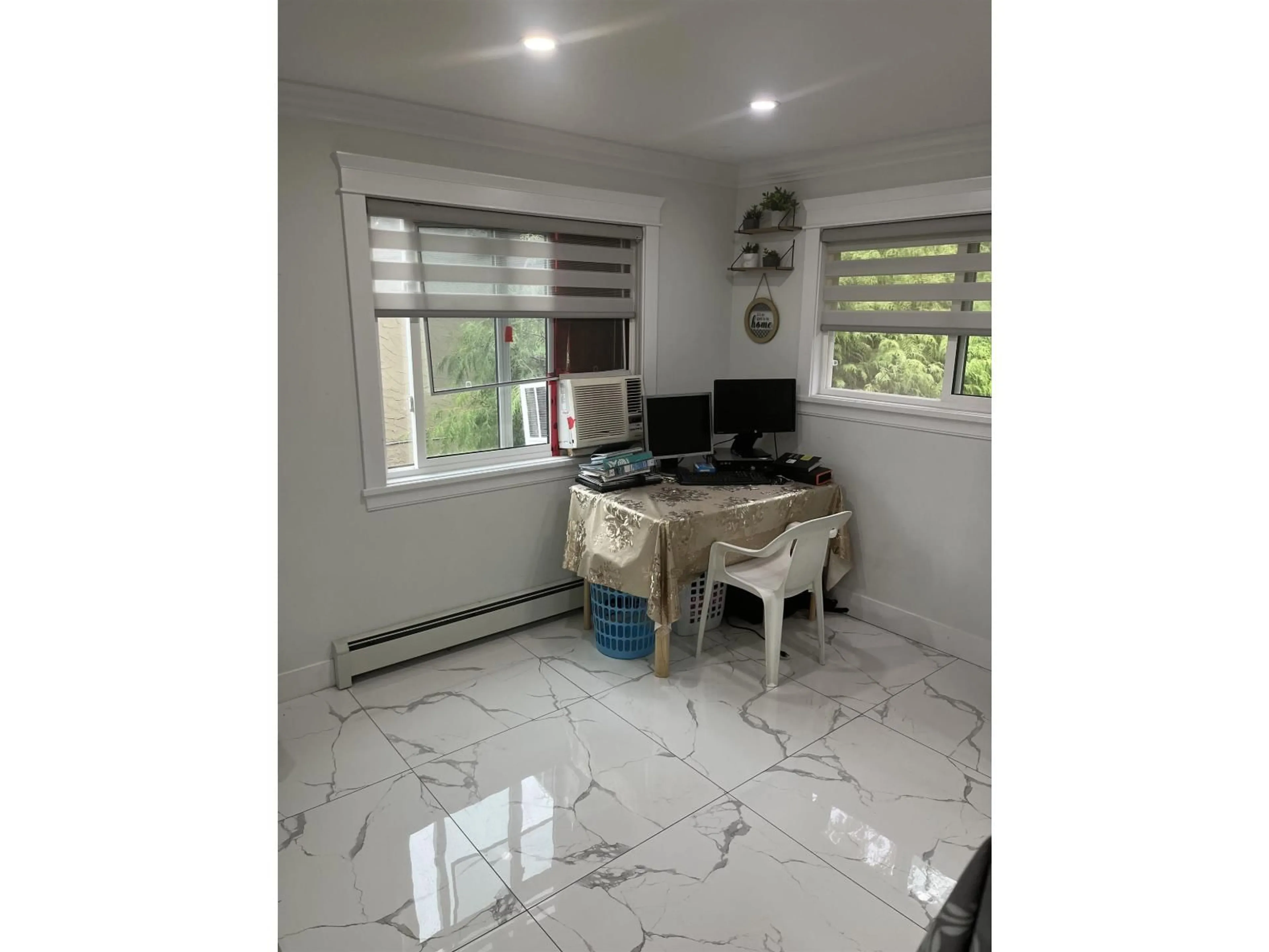 A pic of a room for 10610 141 STREET, Surrey British Columbia V3T4R4