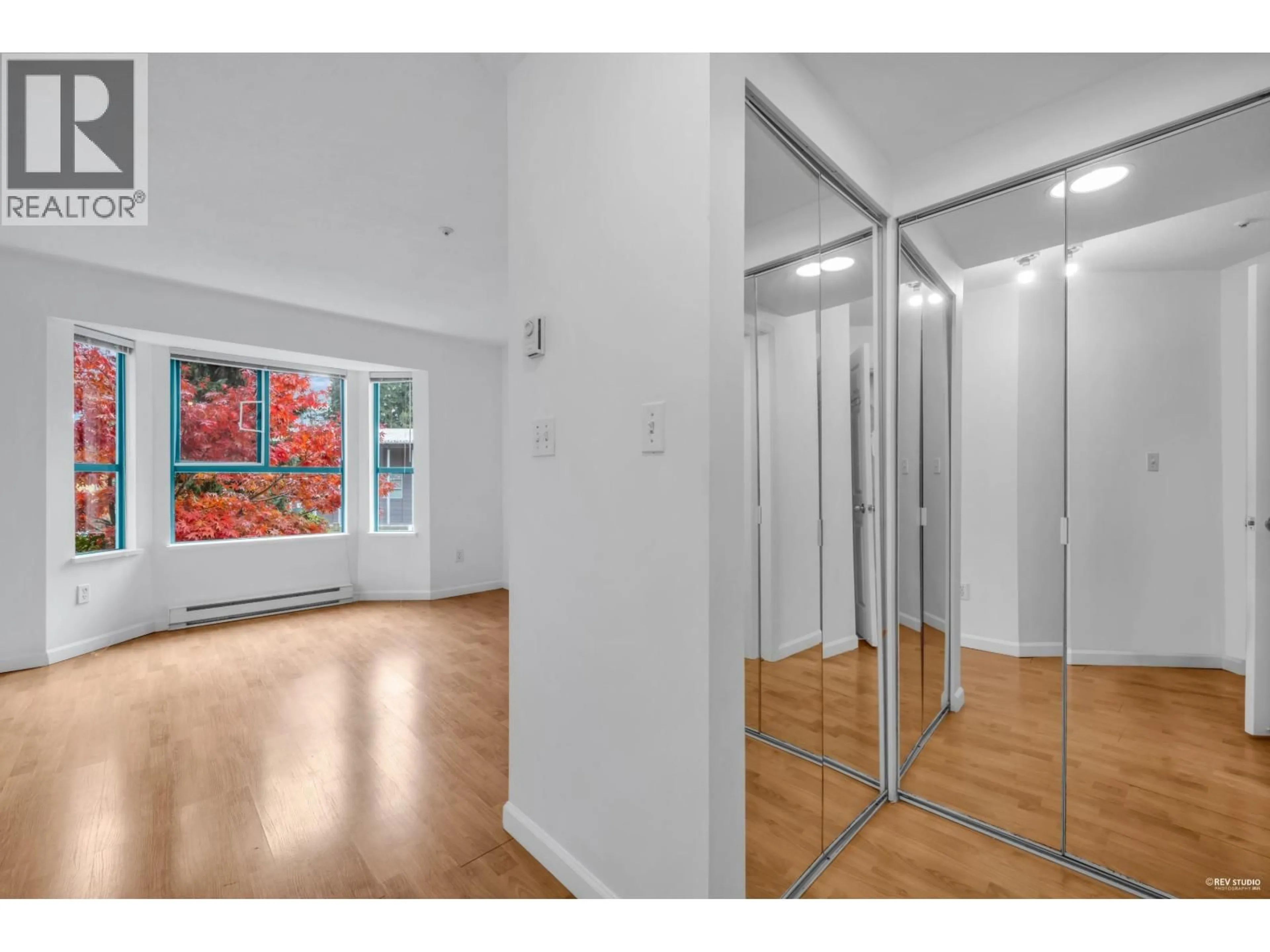 Unknown for 104E - 3081 GLEN DRIVE, Coquitlam British Columbia V3B2P8