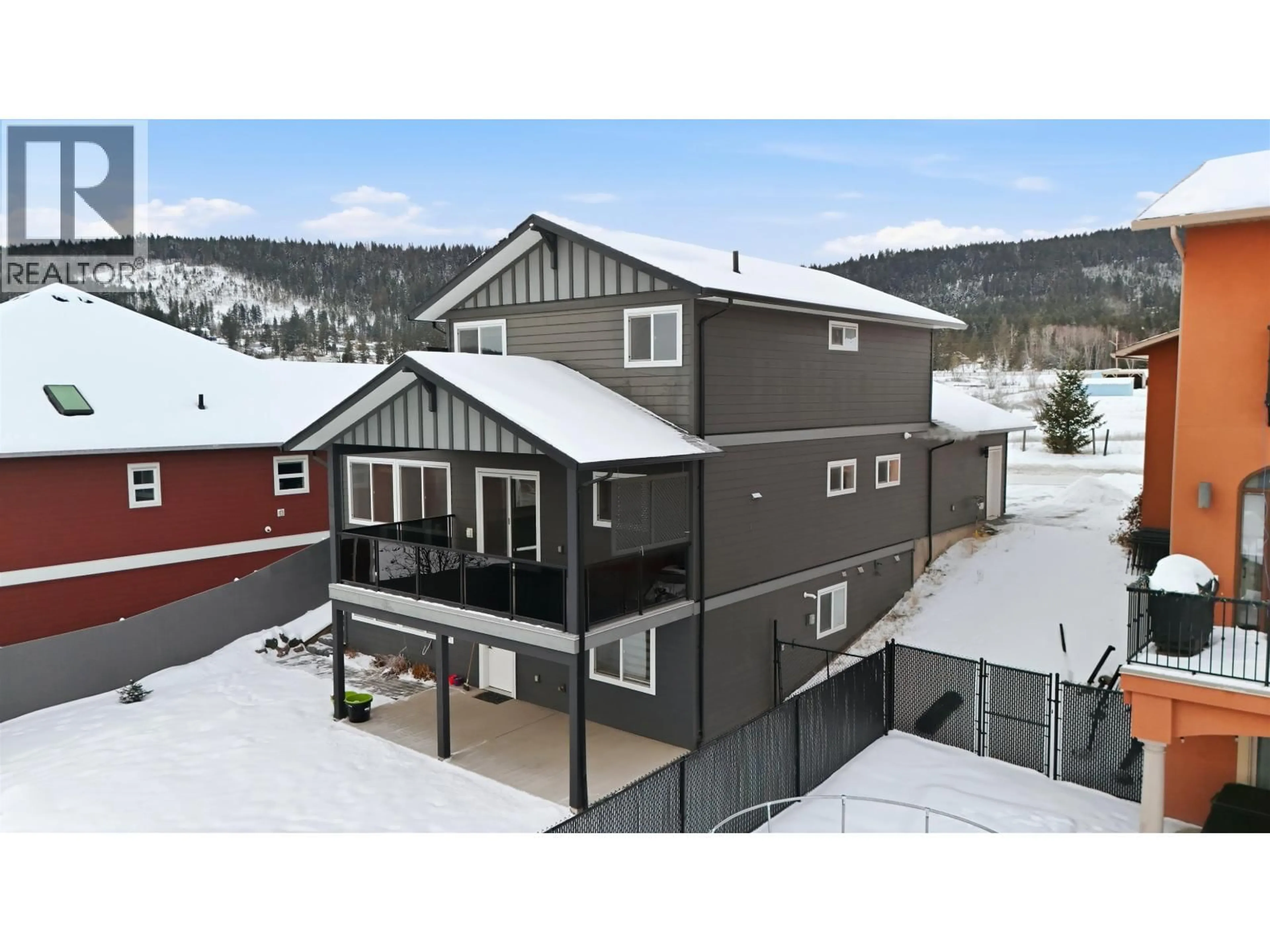 Home with vinyl exterior material, mountain view for 75 EAGLE CRESCENT, Williams Lake British Columbia V2G5K2