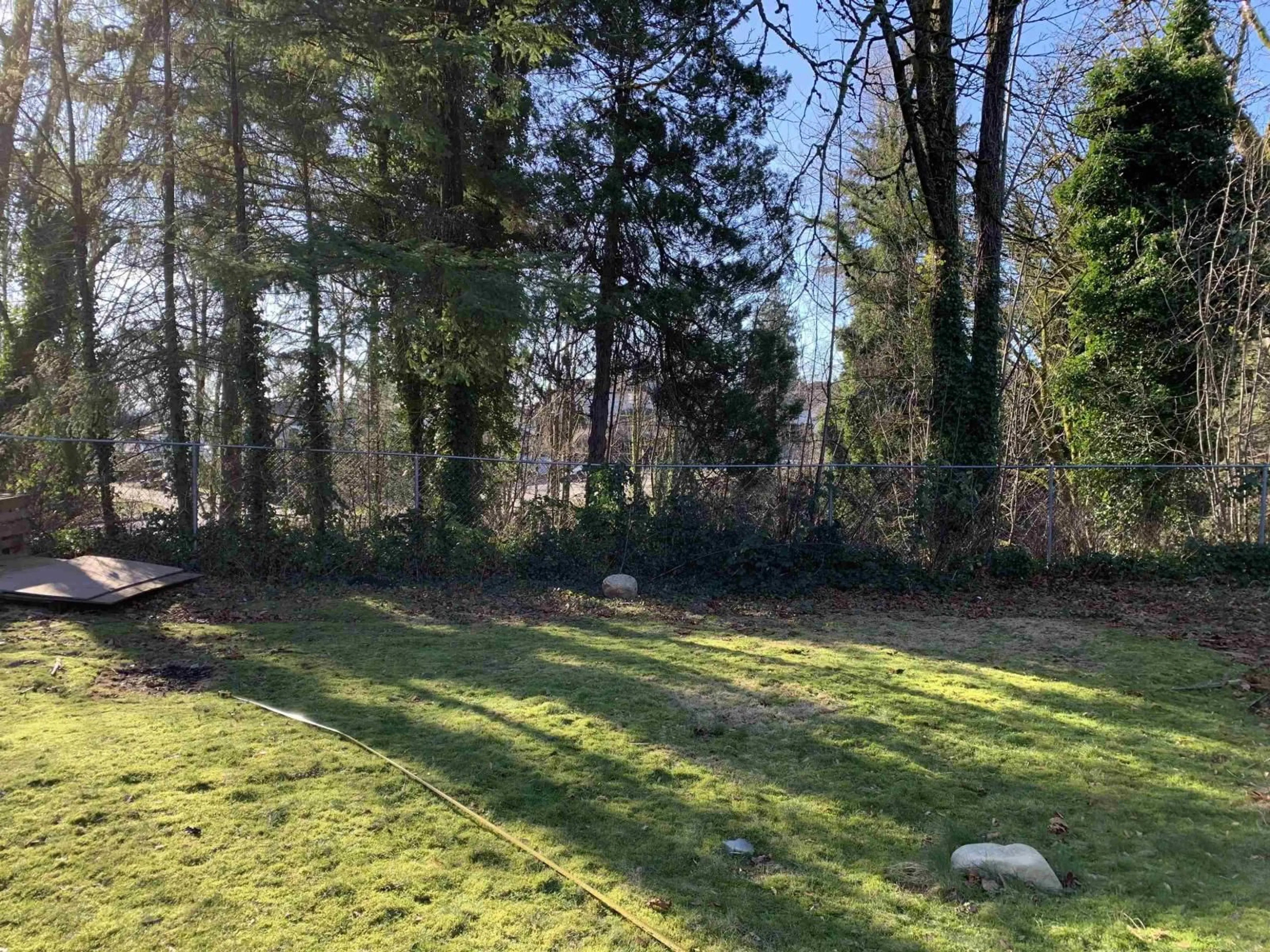A pic from outside/outdoor area/front of a property/back of a property/a pic from drone, forest/trees view for 7629 HORNE STREET, Mission British Columbia V2V3Y8