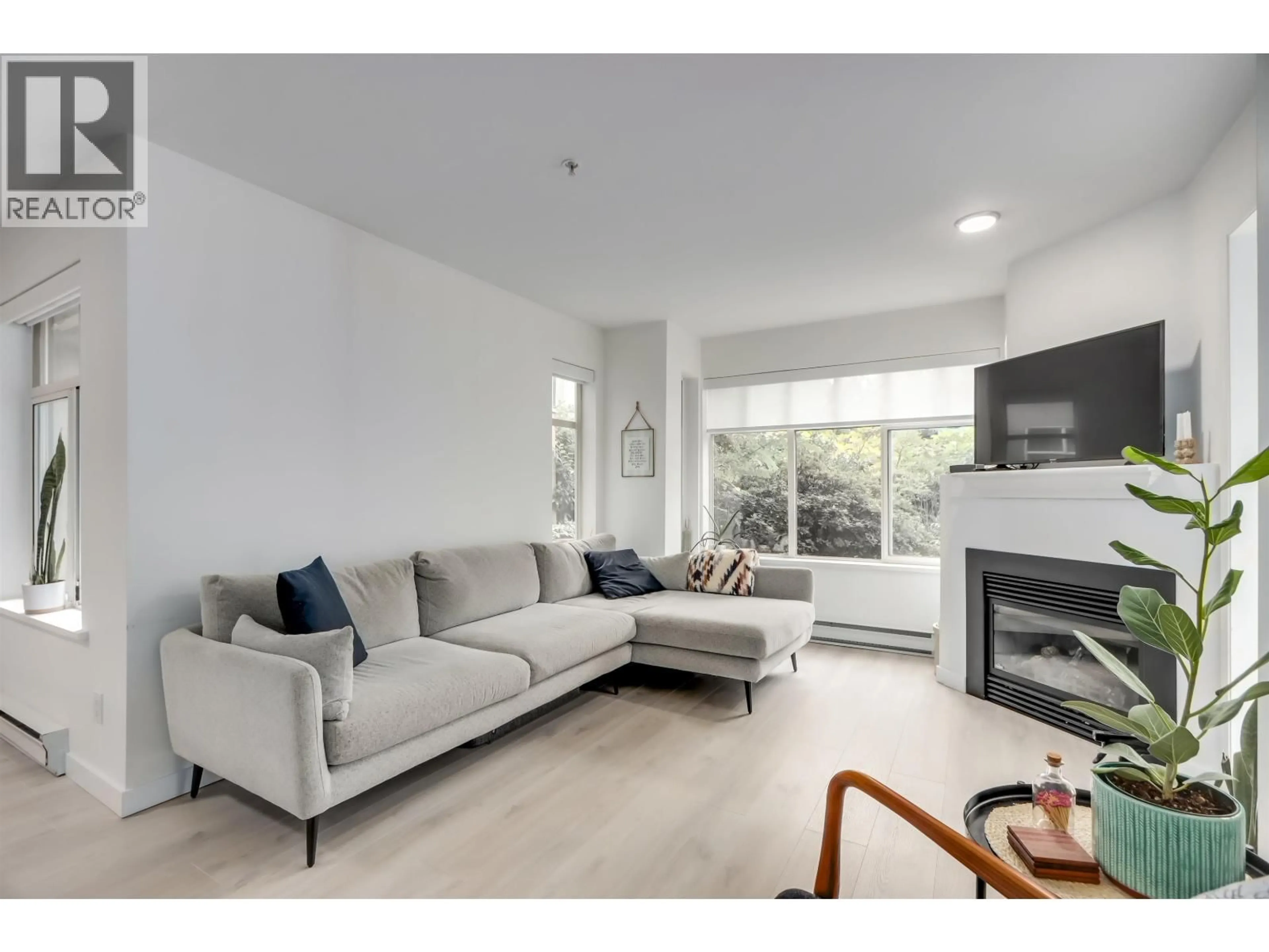 Living room with furniture, unknown for 104 - 630 ROCHE POINT DRIVE, North Vancouver British Columbia V7H3A1