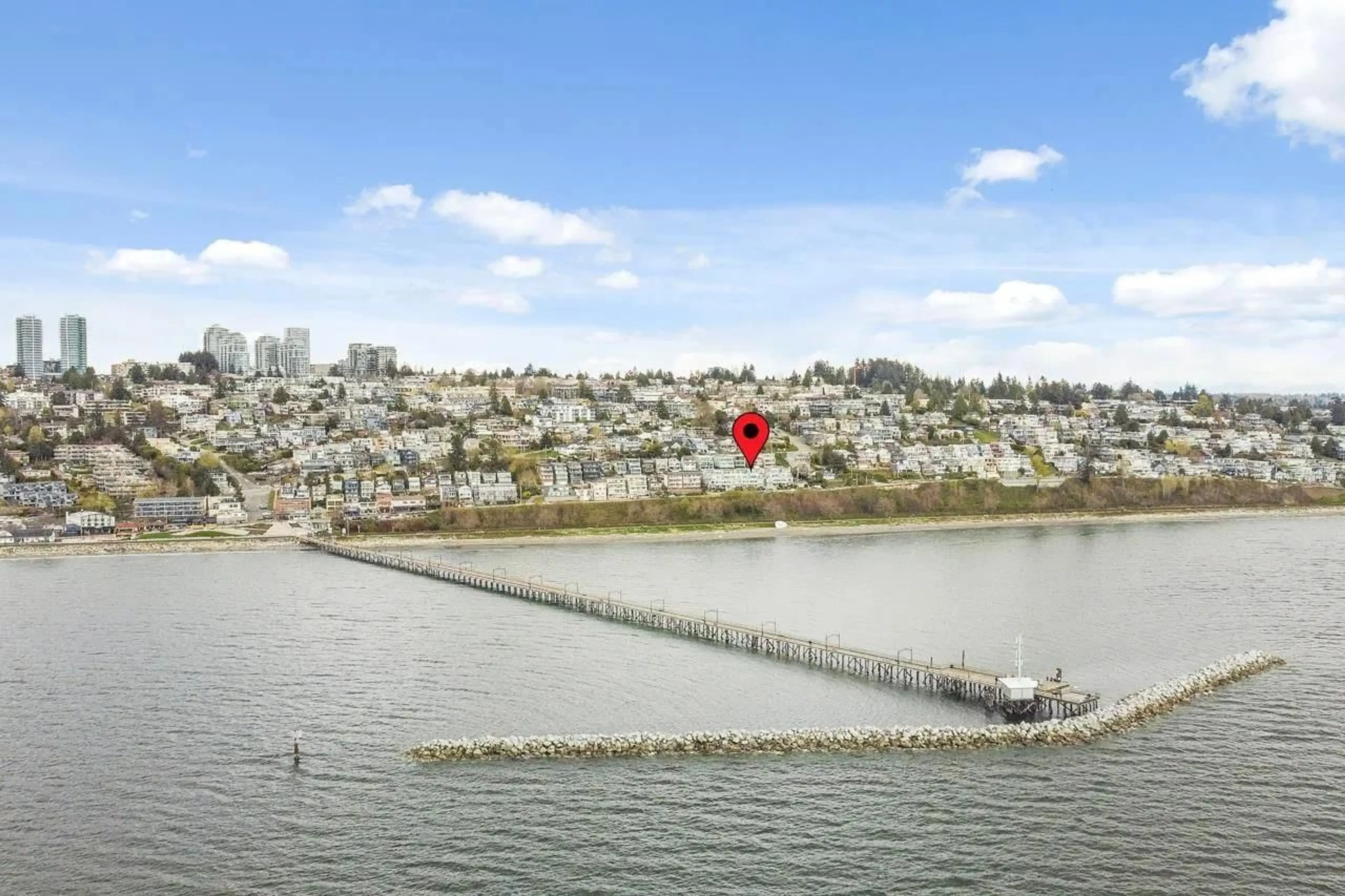 Blurry image for 204 - 15165 MARINE DRIVE, White Rock British Columbia V4B1C5