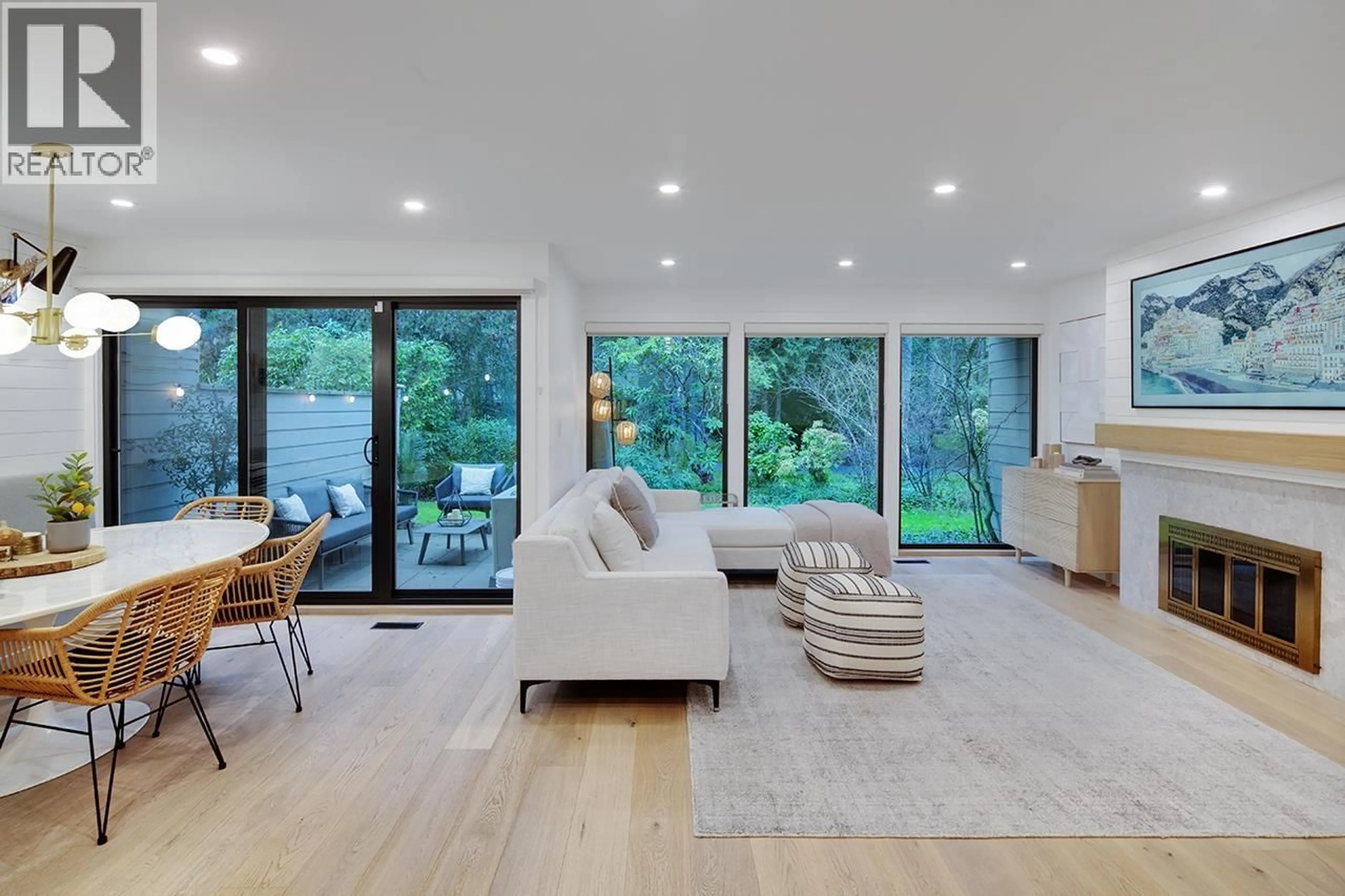 Living room with furniture, unknown for 2159 MCMULLEN AVENUE, Vancouver British Columbia V6L3B3