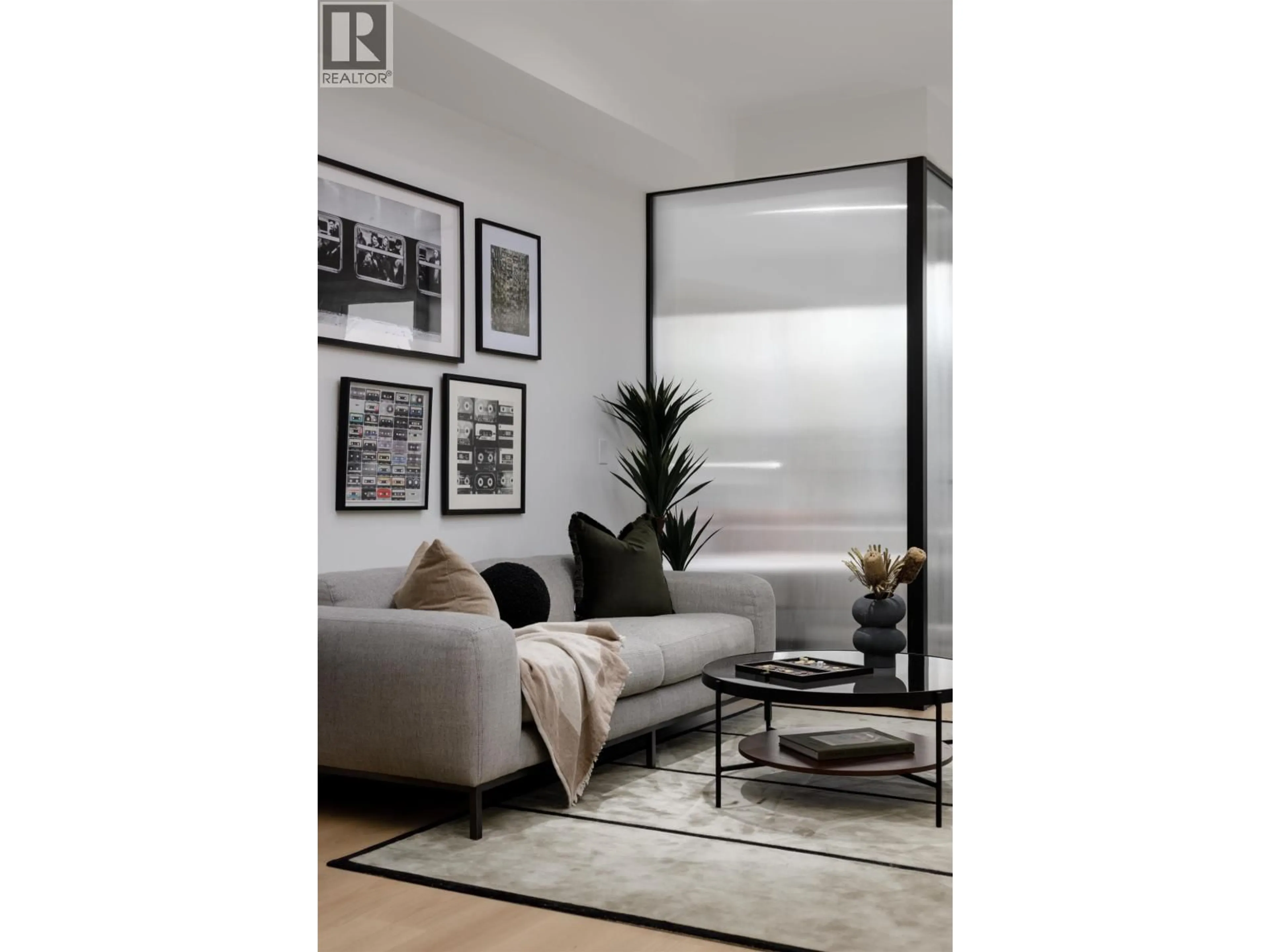 Living room with furniture, unknown for 406 - 2471 SAINT GEORGE STREET, Vancouver British Columbia V5T0L9