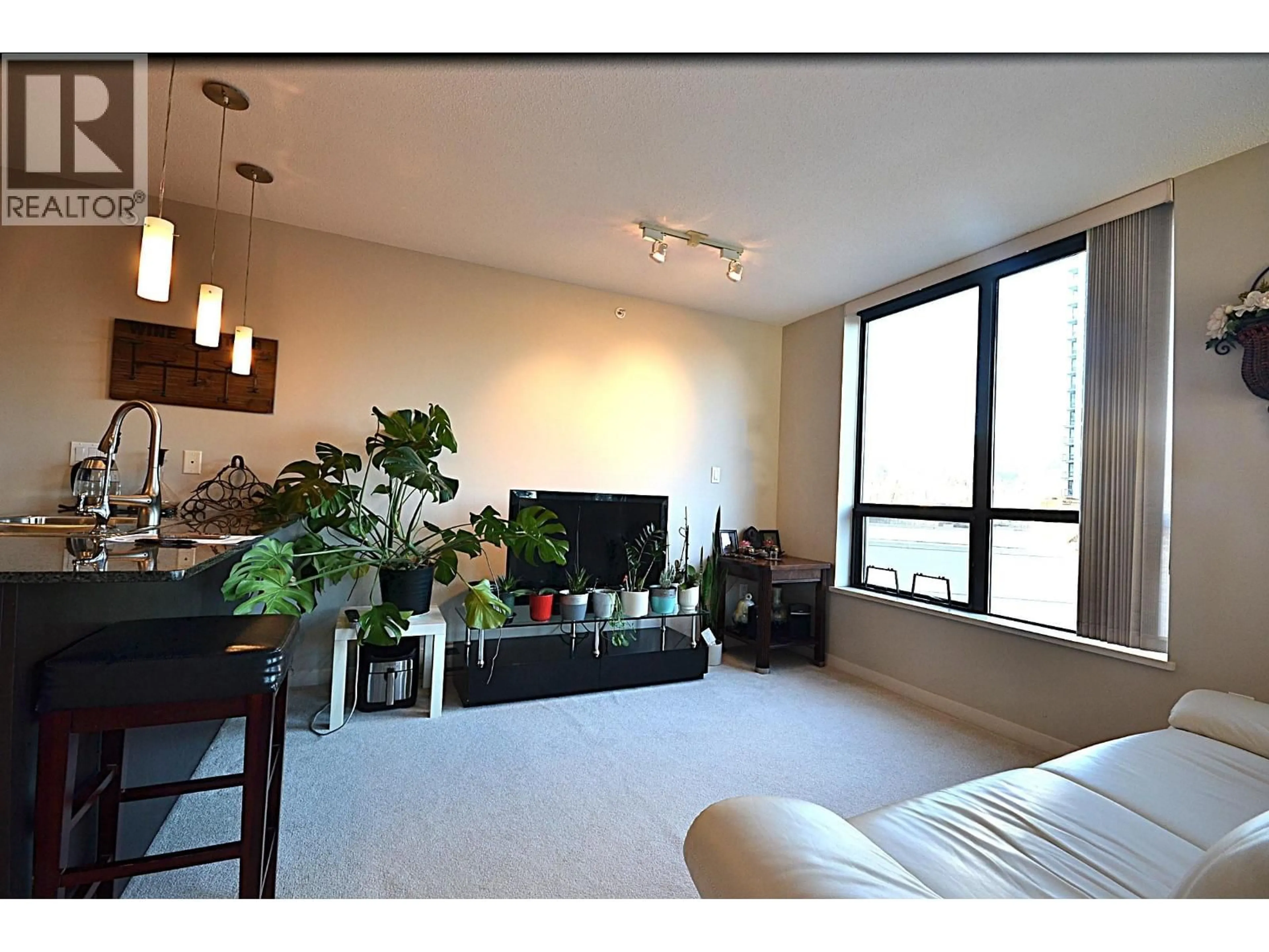 Living room with furniture, unknown for 602 - 2979 GLEN DRIVE, Coquitlam British Columbia V3B0B2