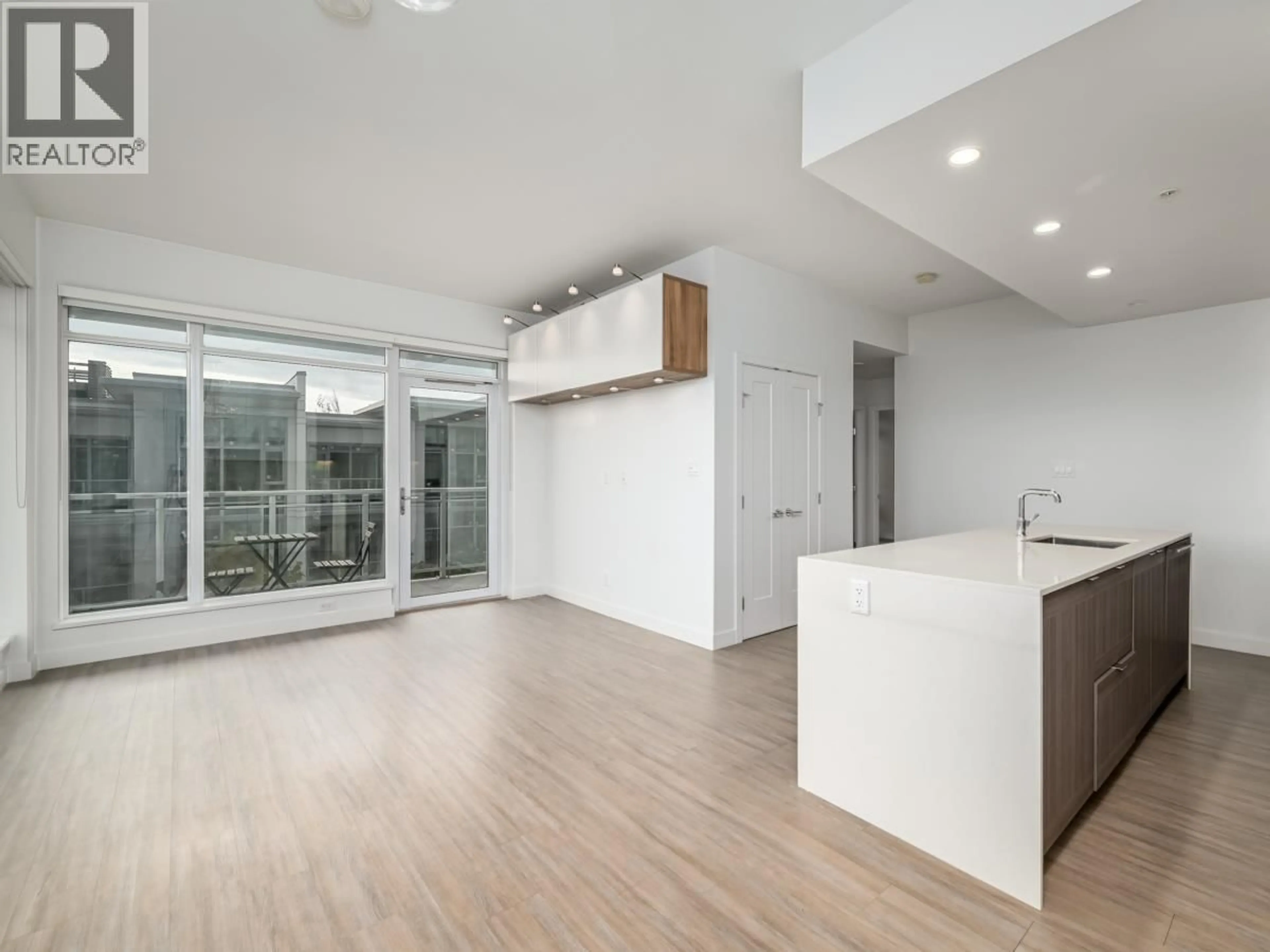 Open concept kitchen, unknown for 301 - 2351 BETA AVENUE, Burnaby British Columbia V5C0M2