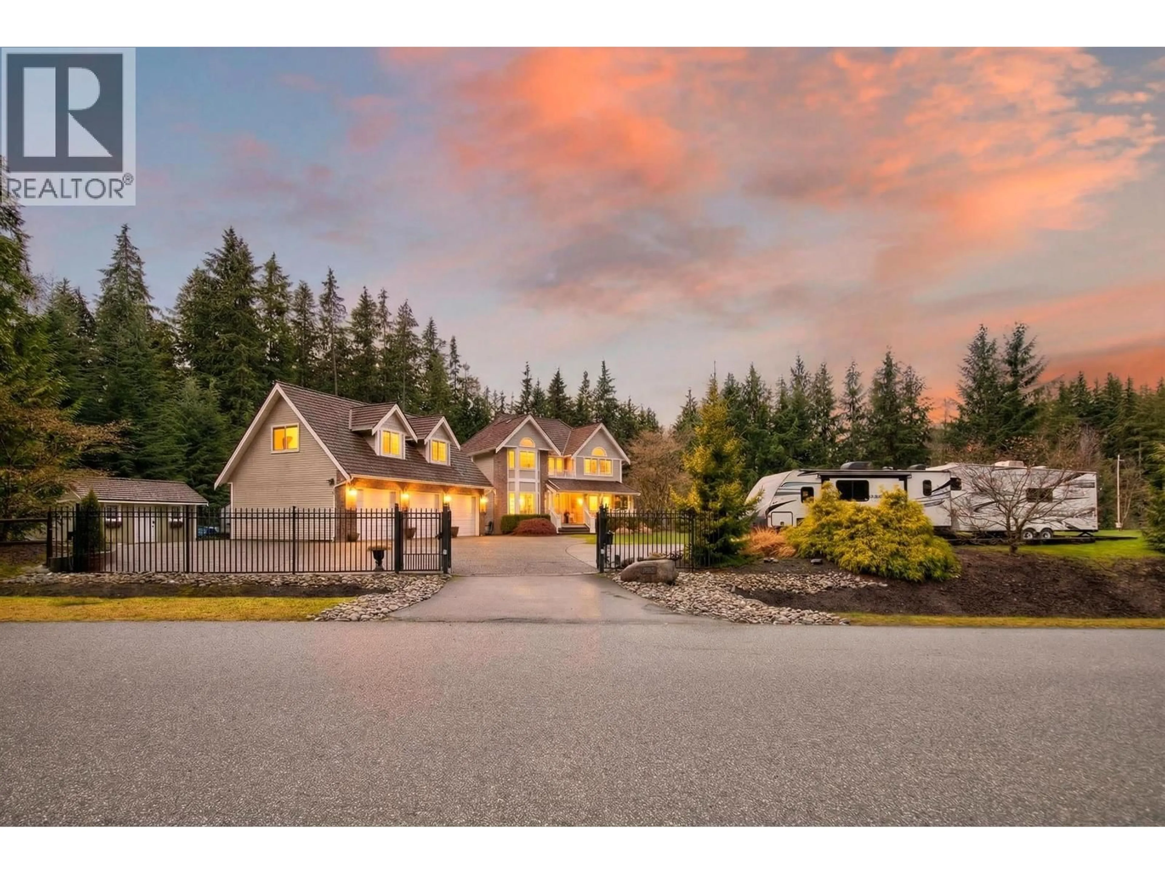 A pic from outside/outdoor area/front of a property/back of a property/a pic from drone, unknown for 12595 266 STREET, Maple Ridge British Columbia V2W1C9