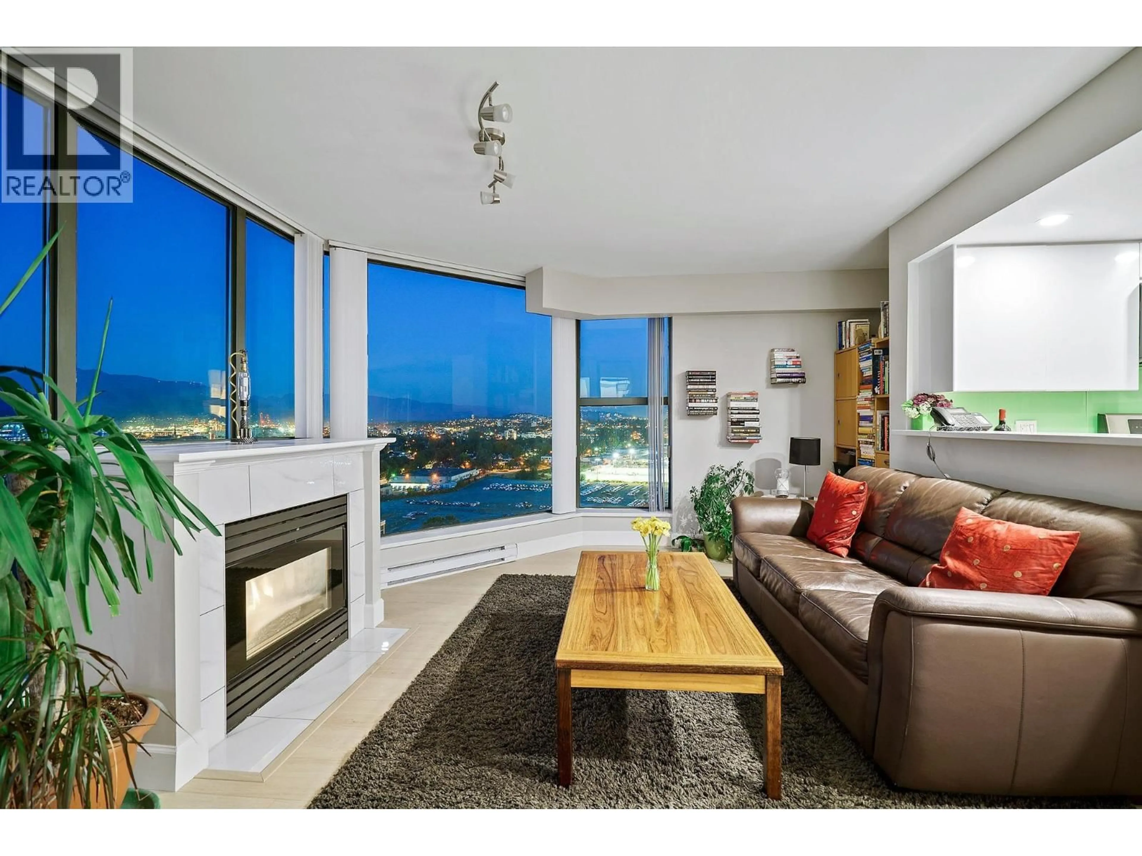 Living room with furniture, unknown for 2001 - 1128 QUEBEC STREET, Vancouver British Columbia V6A4E1