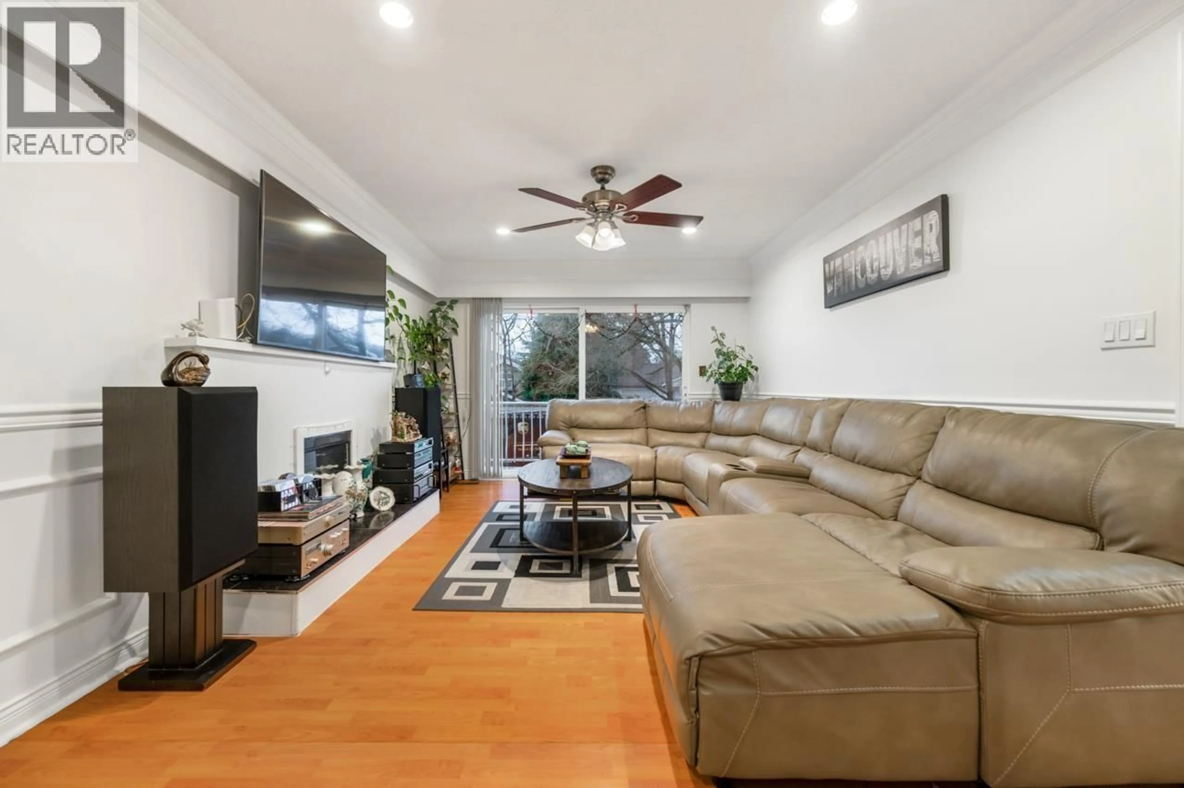 Living room with furniture, unknown for 6626 INVERNESS STREET, Vancouver British Columbia V5X4E9