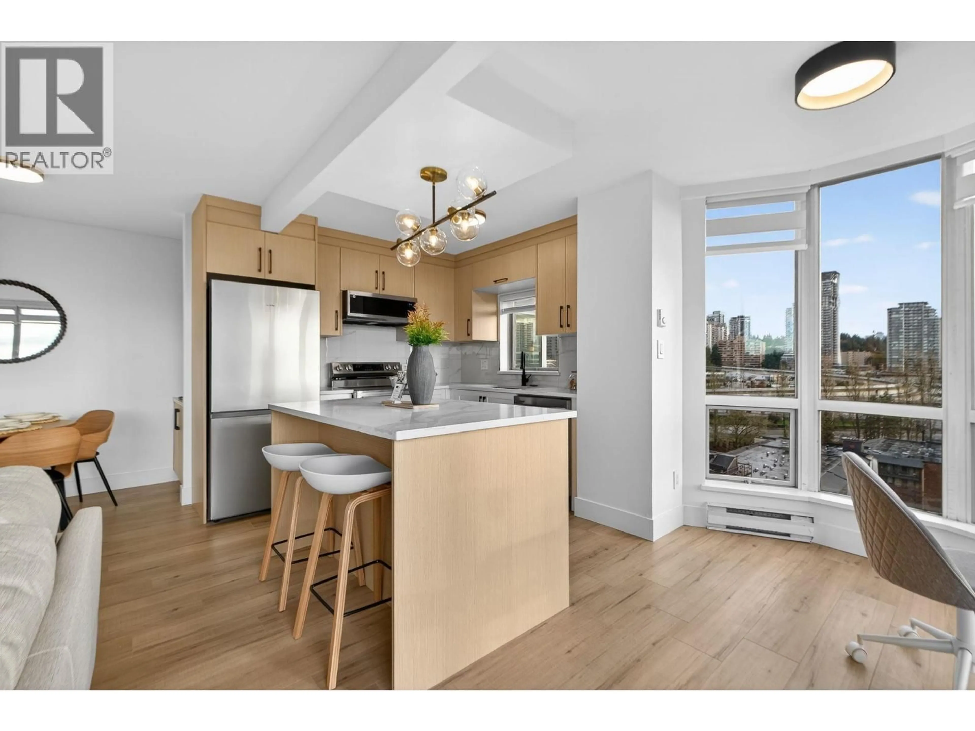 Open concept kitchen, wood/laminate floor for 1105 - 9623 MANCHESTER DRIVE, Burnaby British Columbia V3N4Y8