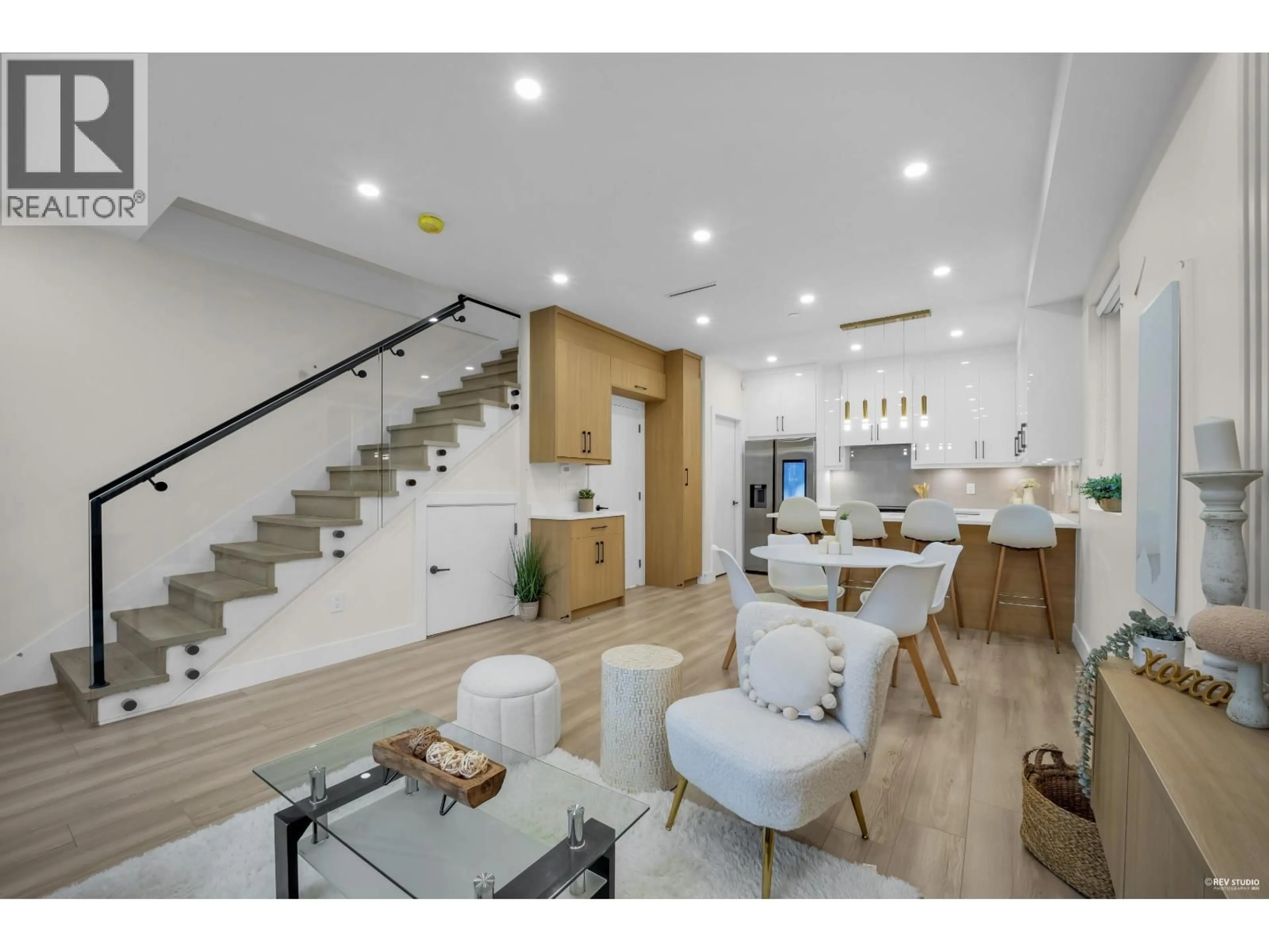 Open concept kitchen, wood/laminate floor for 3 - 1577 58TH AVENUE, Vancouver British Columbia V5P2C1