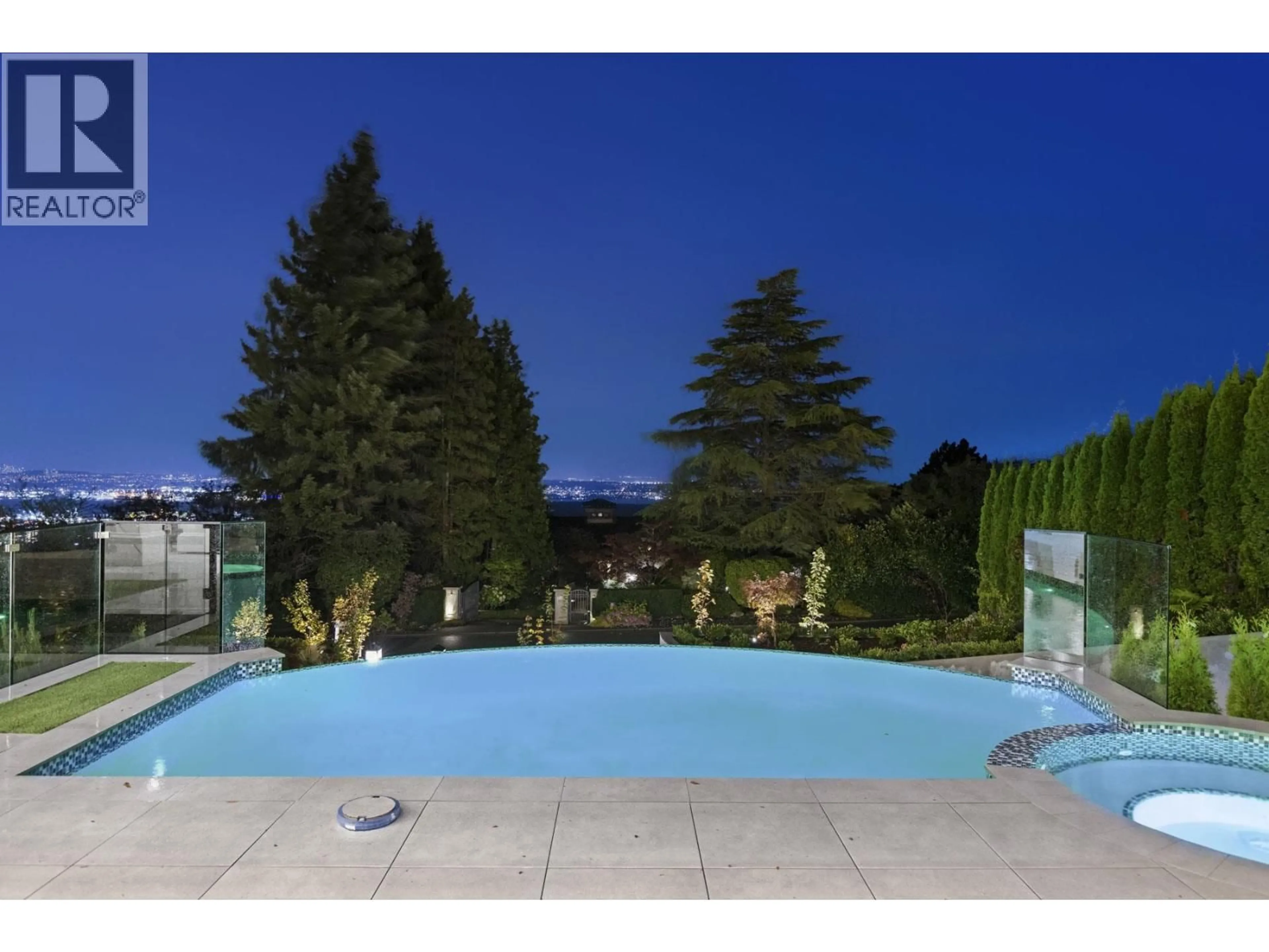 Pool for 1419 BRAMWELL ROAD, West Vancouver British Columbia V7S2N8