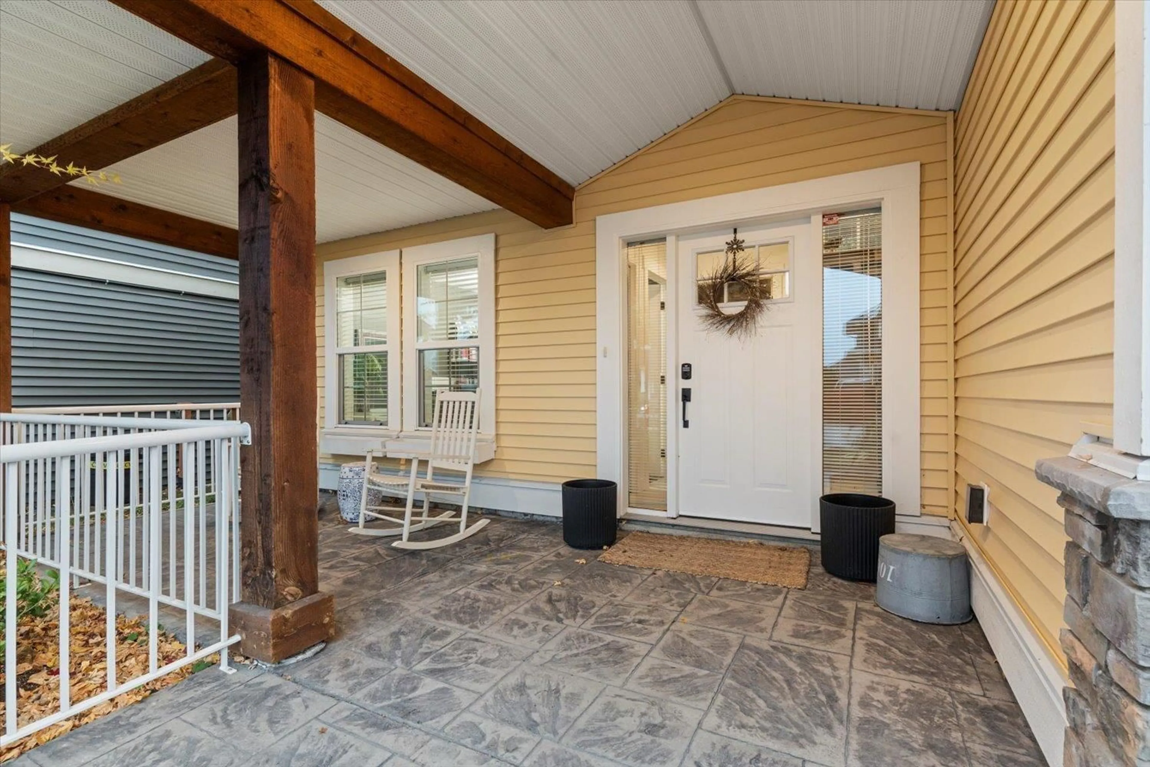Indoor entryway for 6184 REXFORD DRIVE, Chilliwack British Columbia V2R0L3