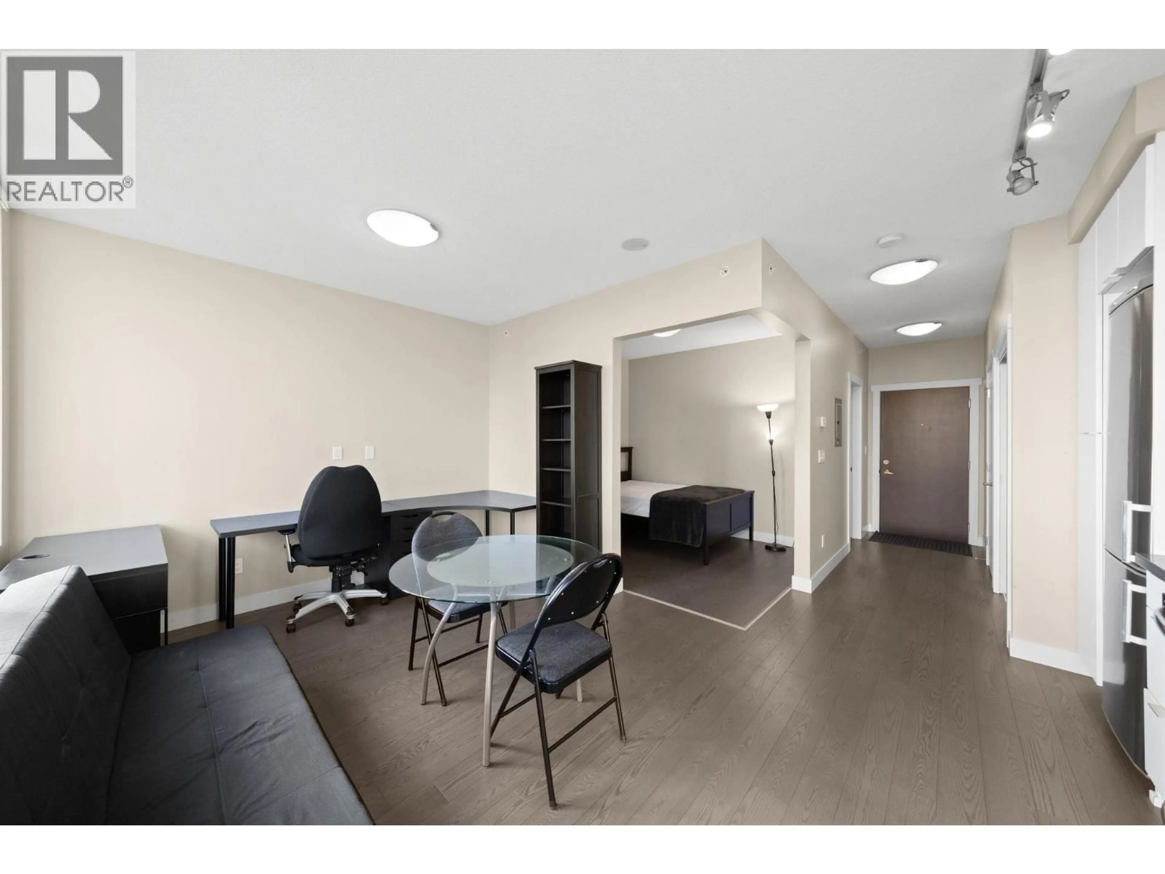 A pic of a room for 707 - 9025 HIGHLAND COURT, Burnaby British Columbia V5A0A8