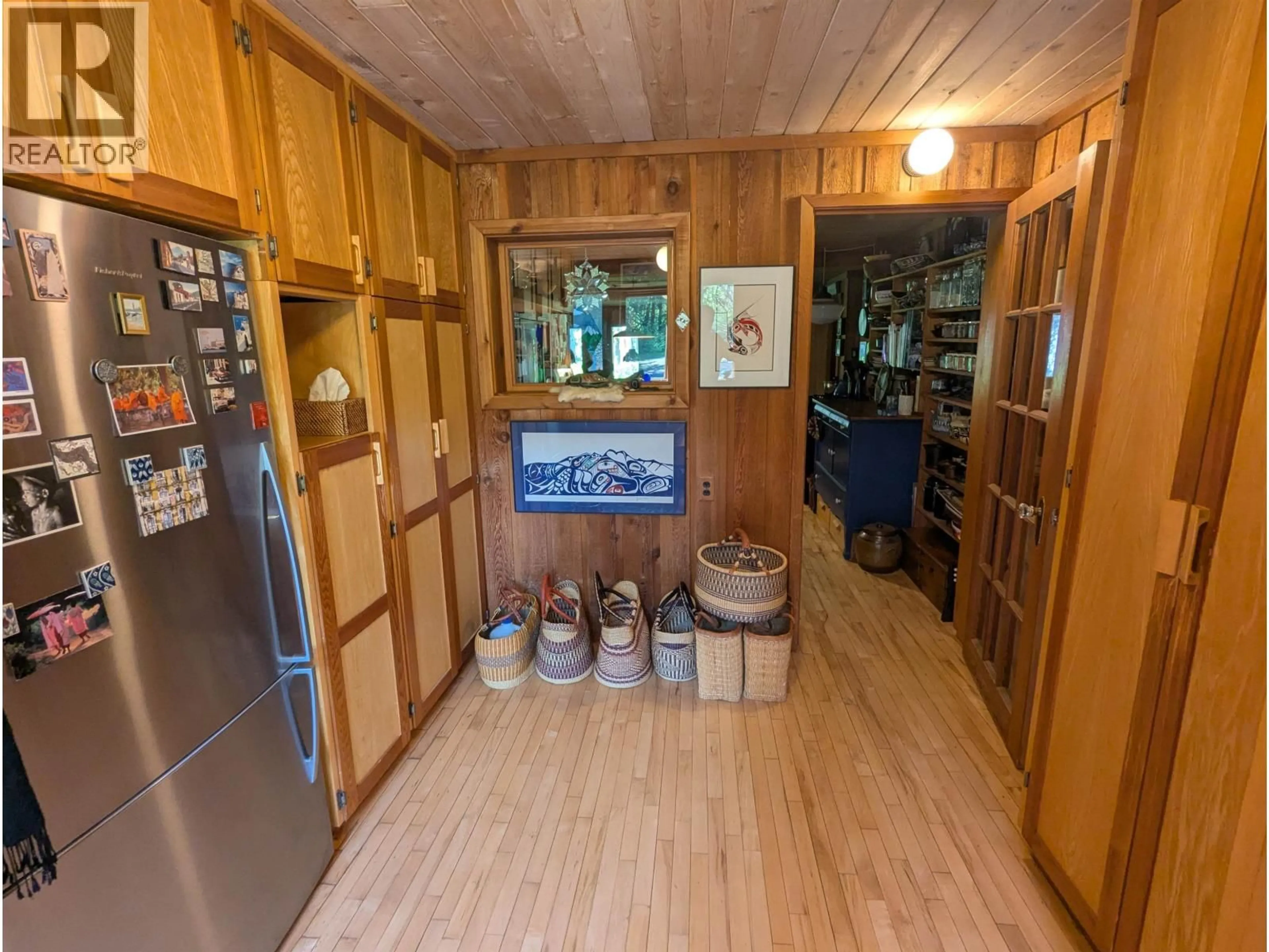 Indoor foyer for 7133 ADAMS ROAD, Smithers British Columbia V0J2N7