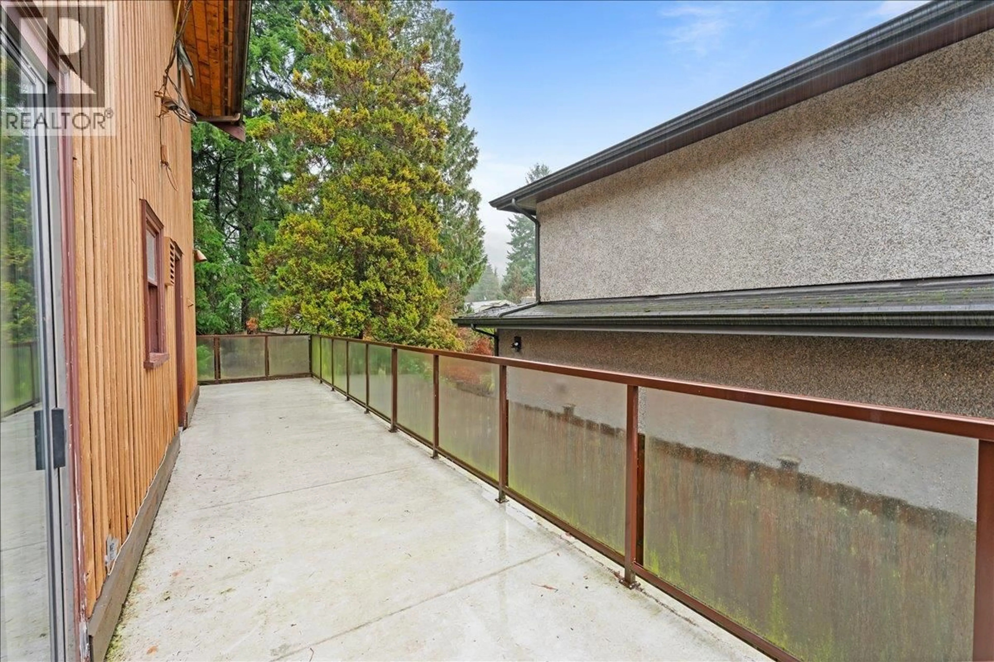 Patio, street for 1064 RUTHINA AVENUE, North Vancouver British Columbia V7R2E6
