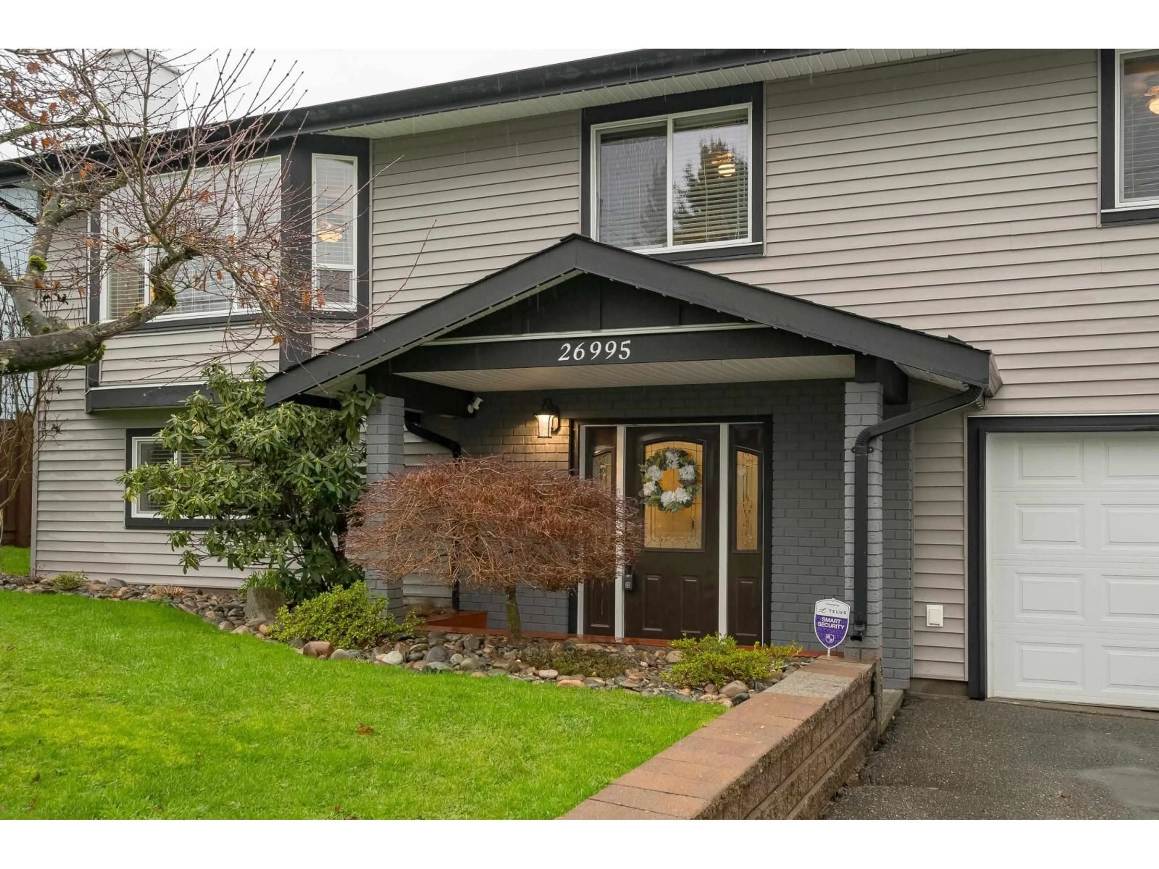 Home with vinyl exterior material, street for 26995 28 AVENUE, Langley British Columbia V4W3A2