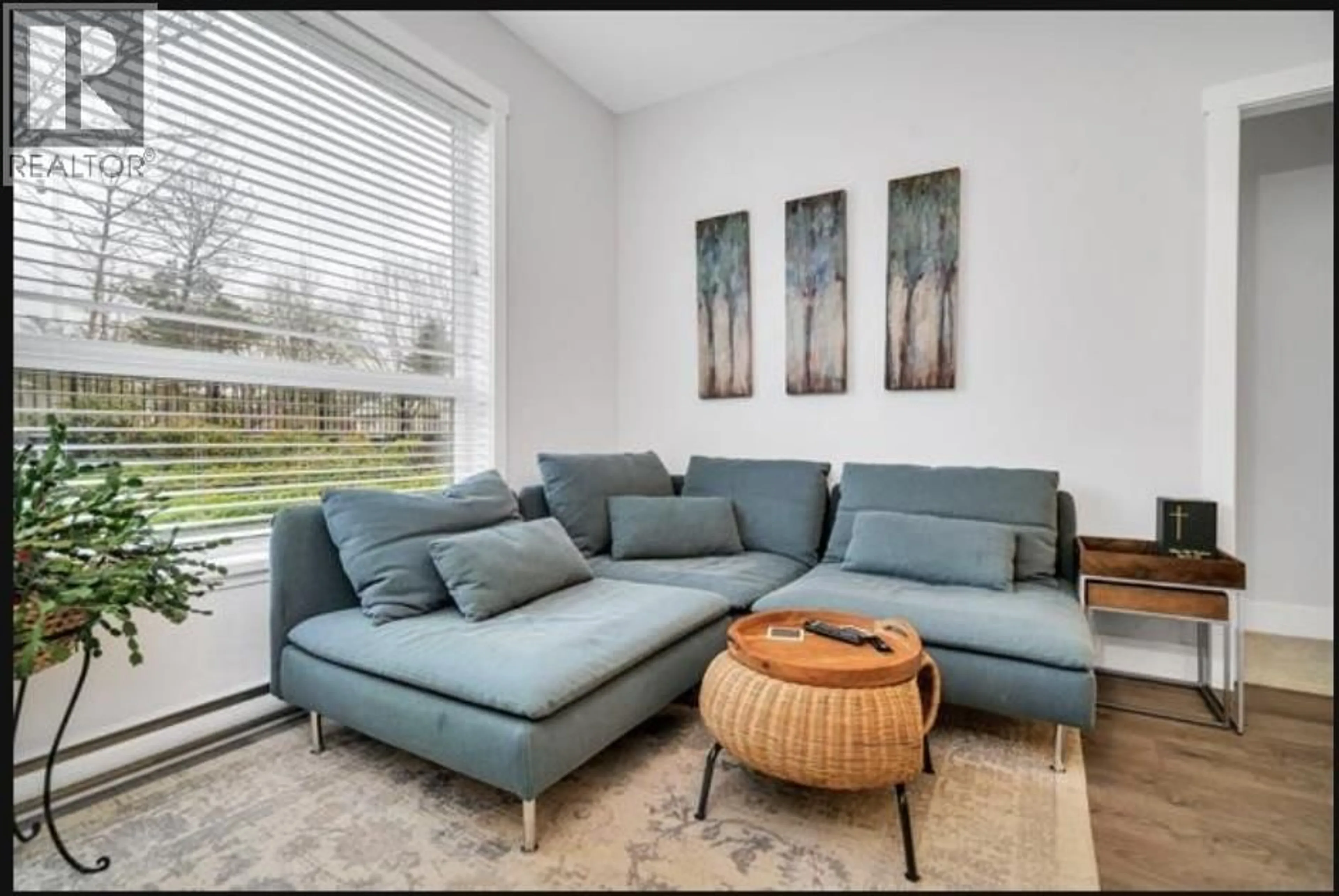 Living room with furniture, unknown for 106 - 22315 122 AVENUE, Maple Ridge British Columbia V2X4K7