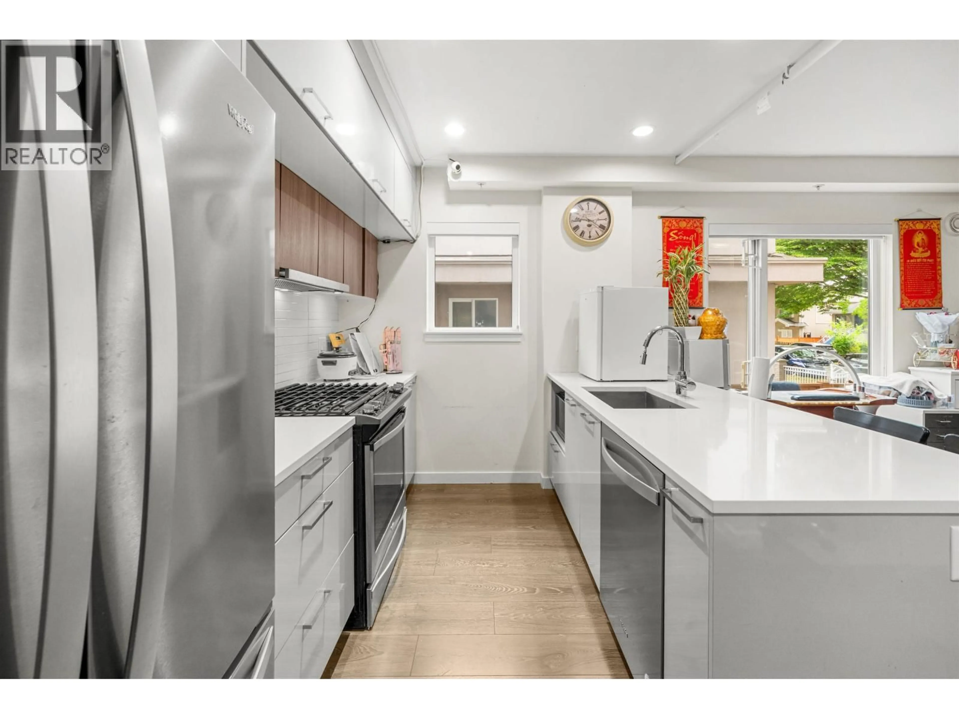 Open concept kitchen, ceramic/tile floor for 2745 WARD STREET, Vancouver British Columbia V5R4S7