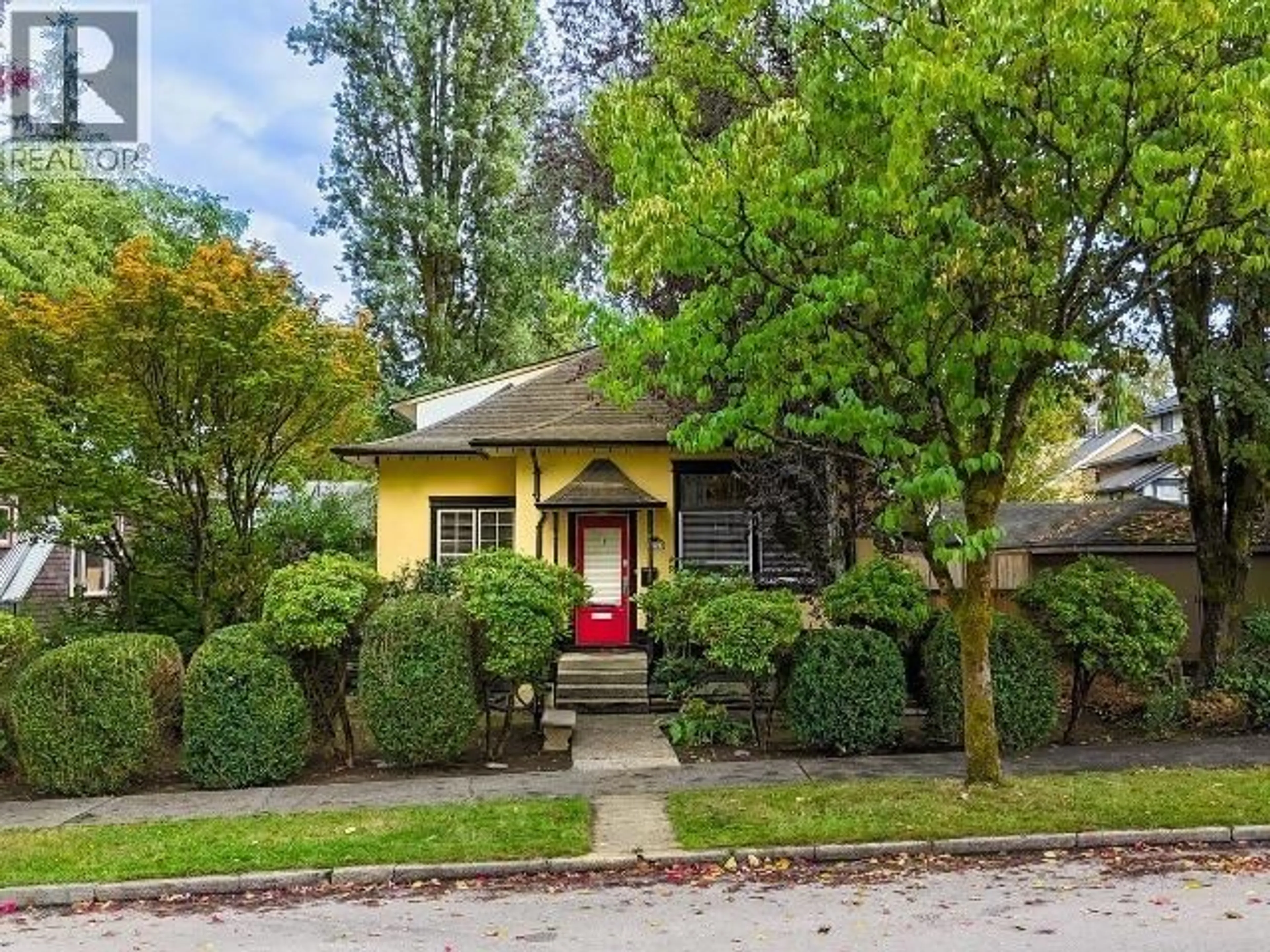 Unknown for 124 SIXTH AVENUE, New Westminster British Columbia V3L1T4