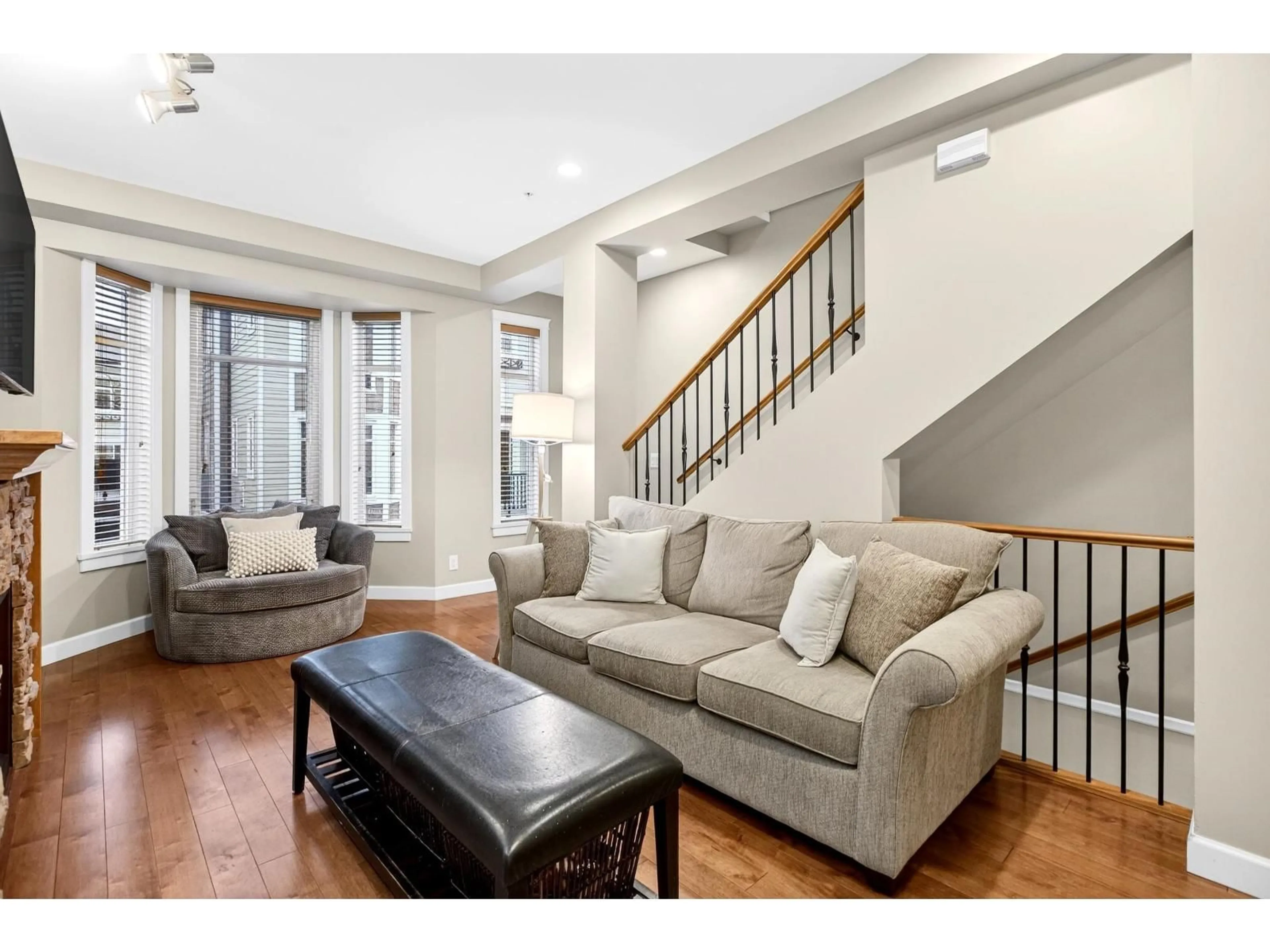 Living room with furniture, unknown for 109 - 20738 84 AVENUE, Langley British Columbia V2Y0J6