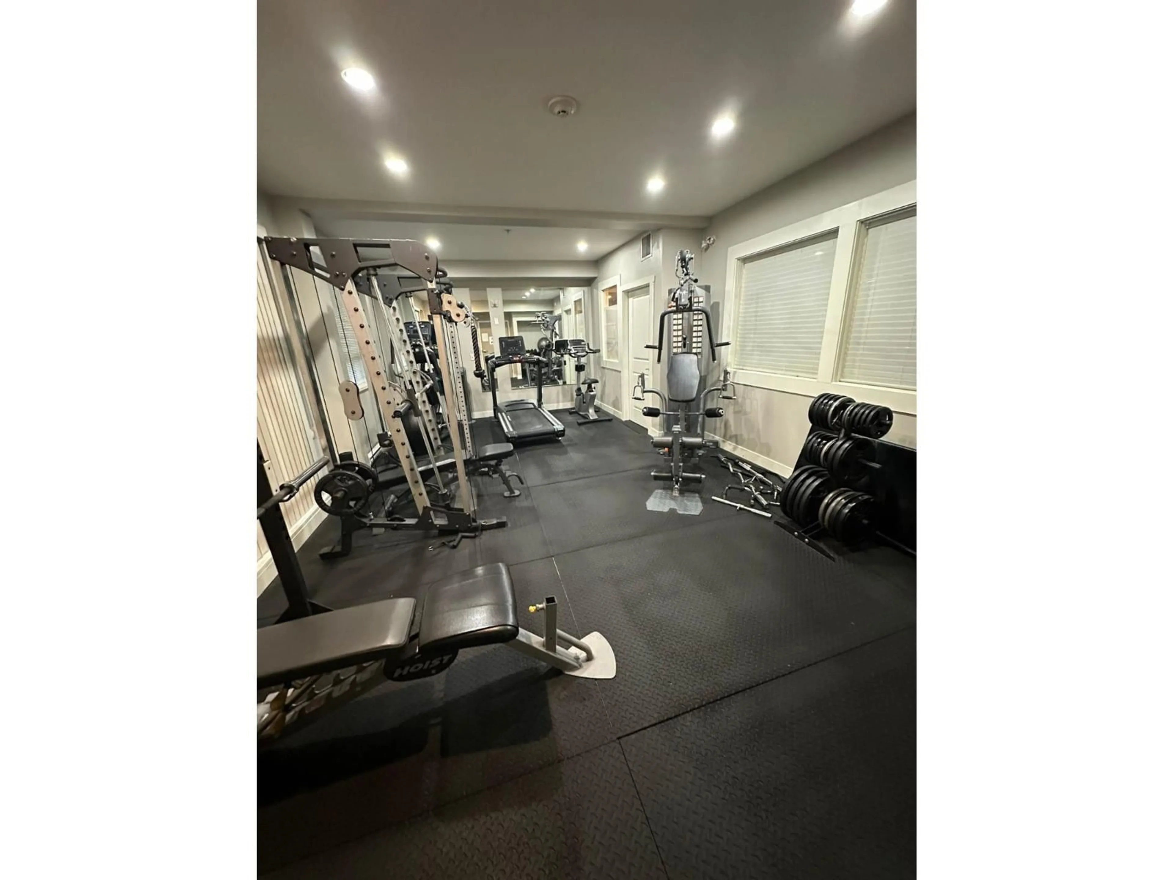 Gym or fitness room for 324 - 9655 KING GEORGE BOULEVARD, Surrey British Columbia V3T0C7