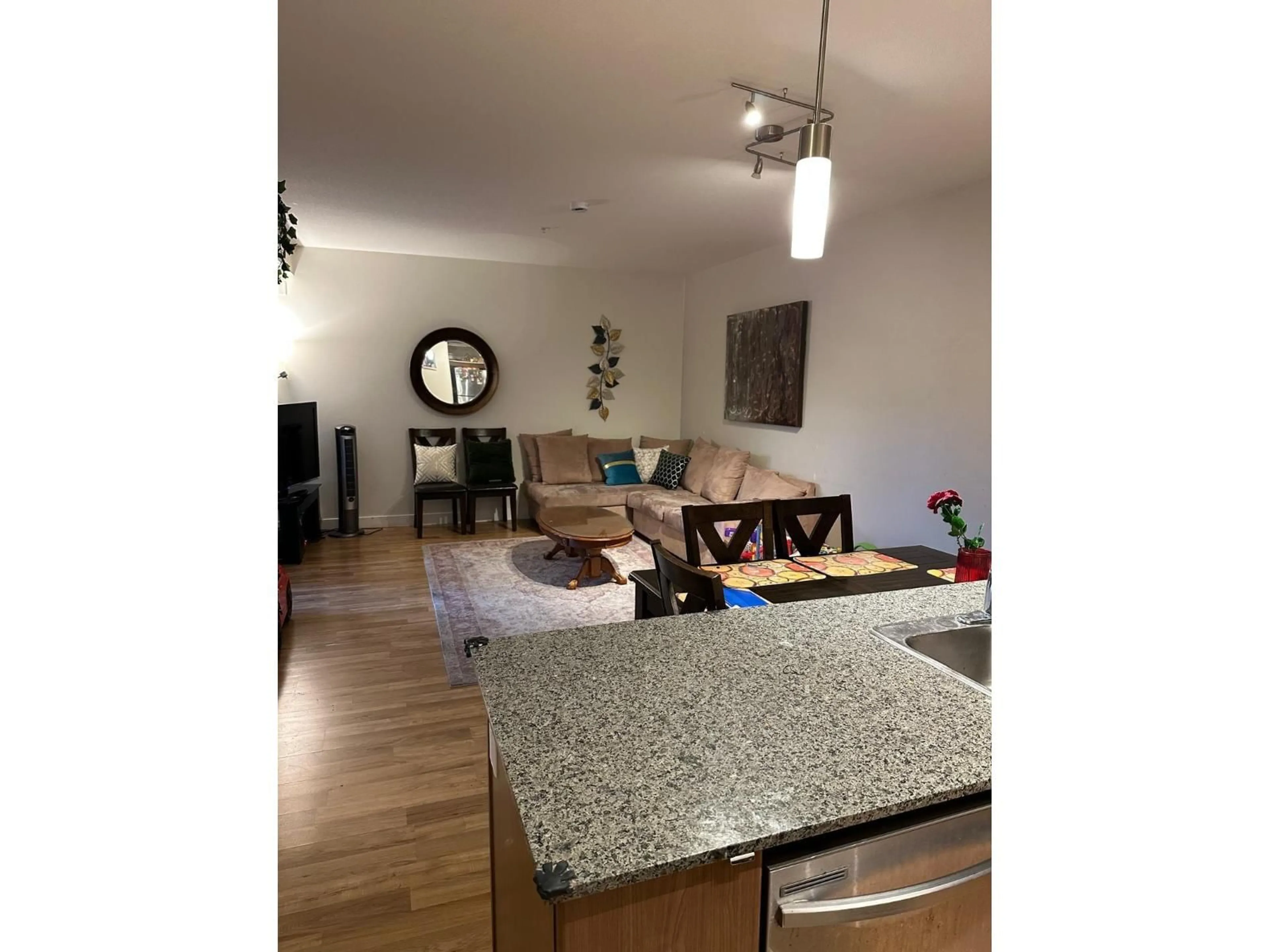 Unknown for 324 - 9655 KING GEORGE BOULEVARD, Surrey British Columbia V3T0C7