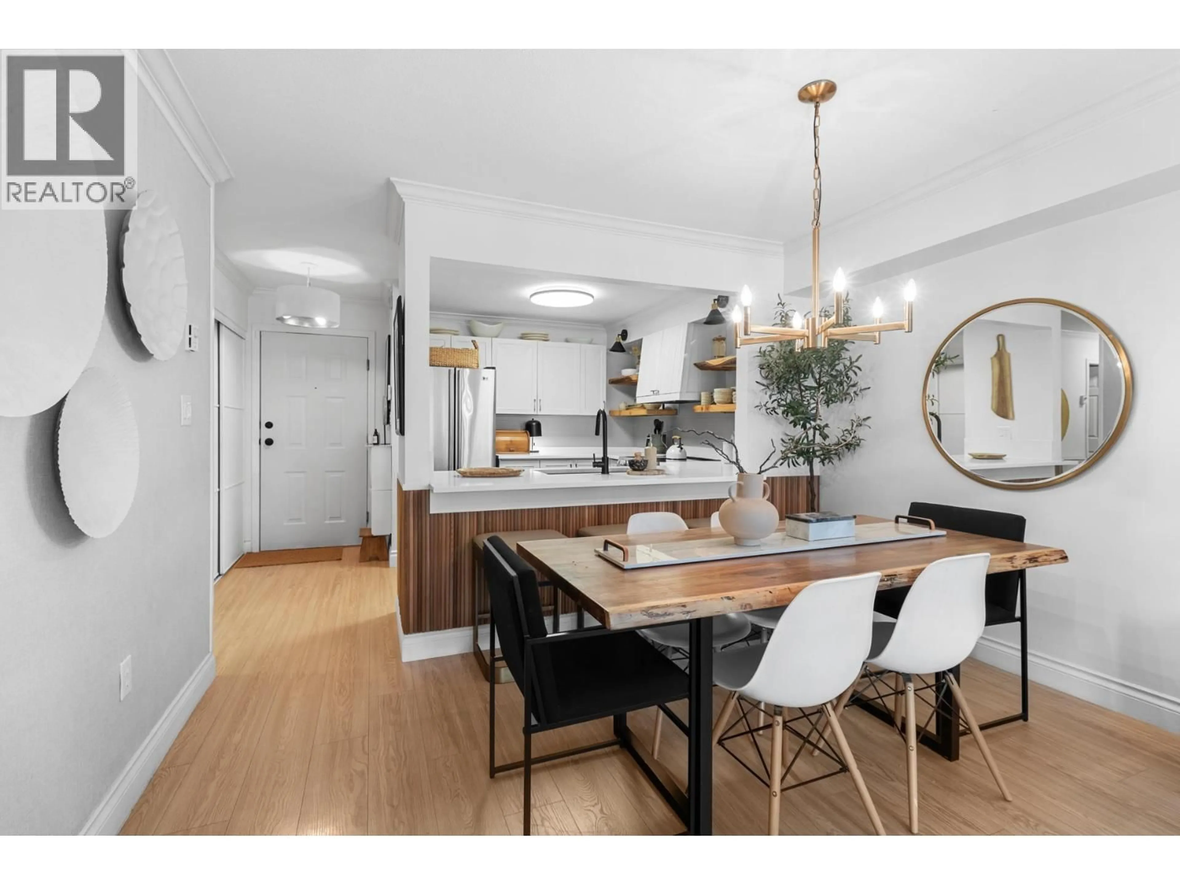 Open concept kitchen, wood/laminate floor for 105 - 1199 WESTWOOD STREET, Coquitlam British Columbia V3B7P6