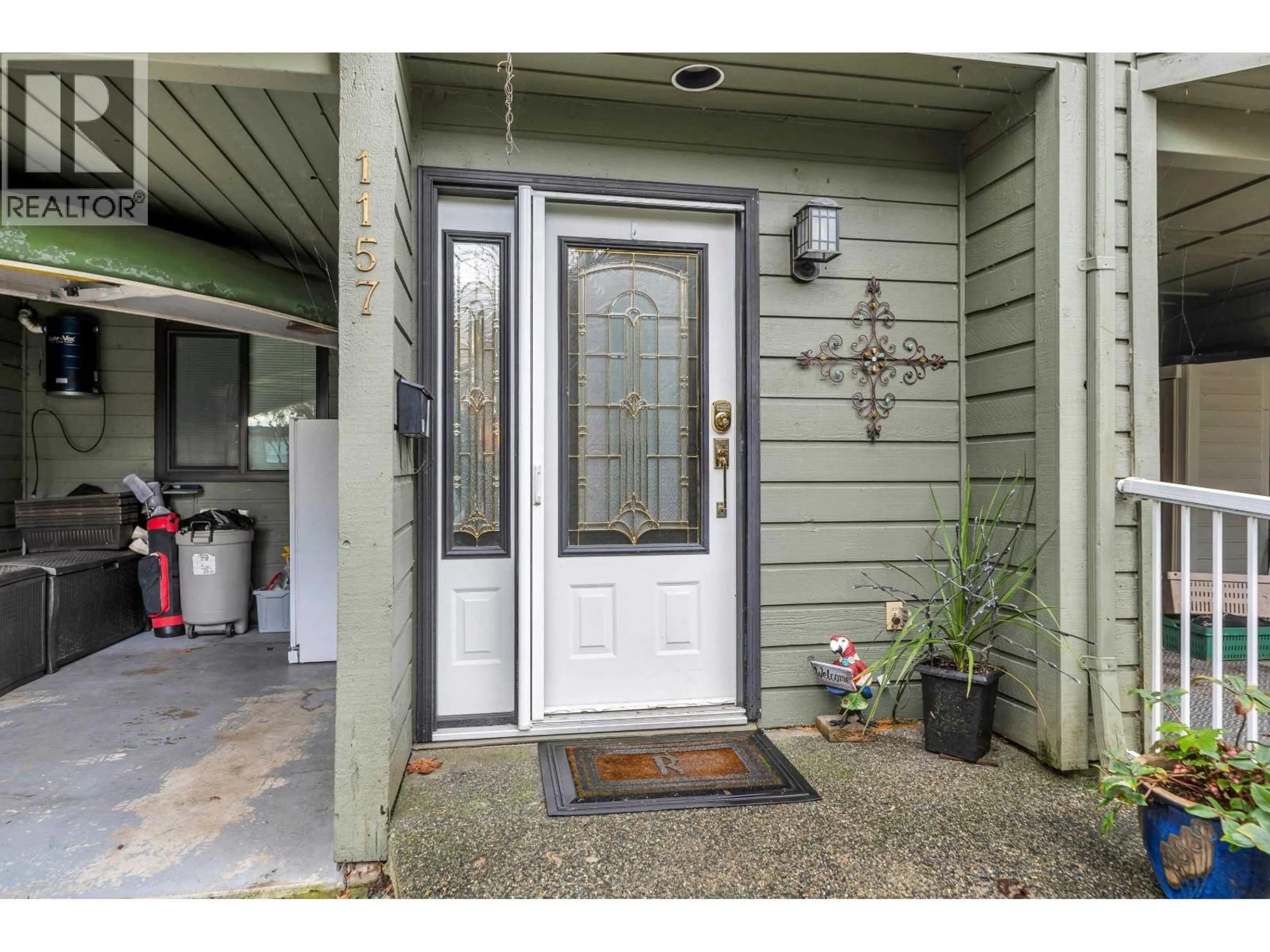 Indoor entryway for 1157 FAIRWAY VIEWS WYND, Delta British Columbia V4L2E2