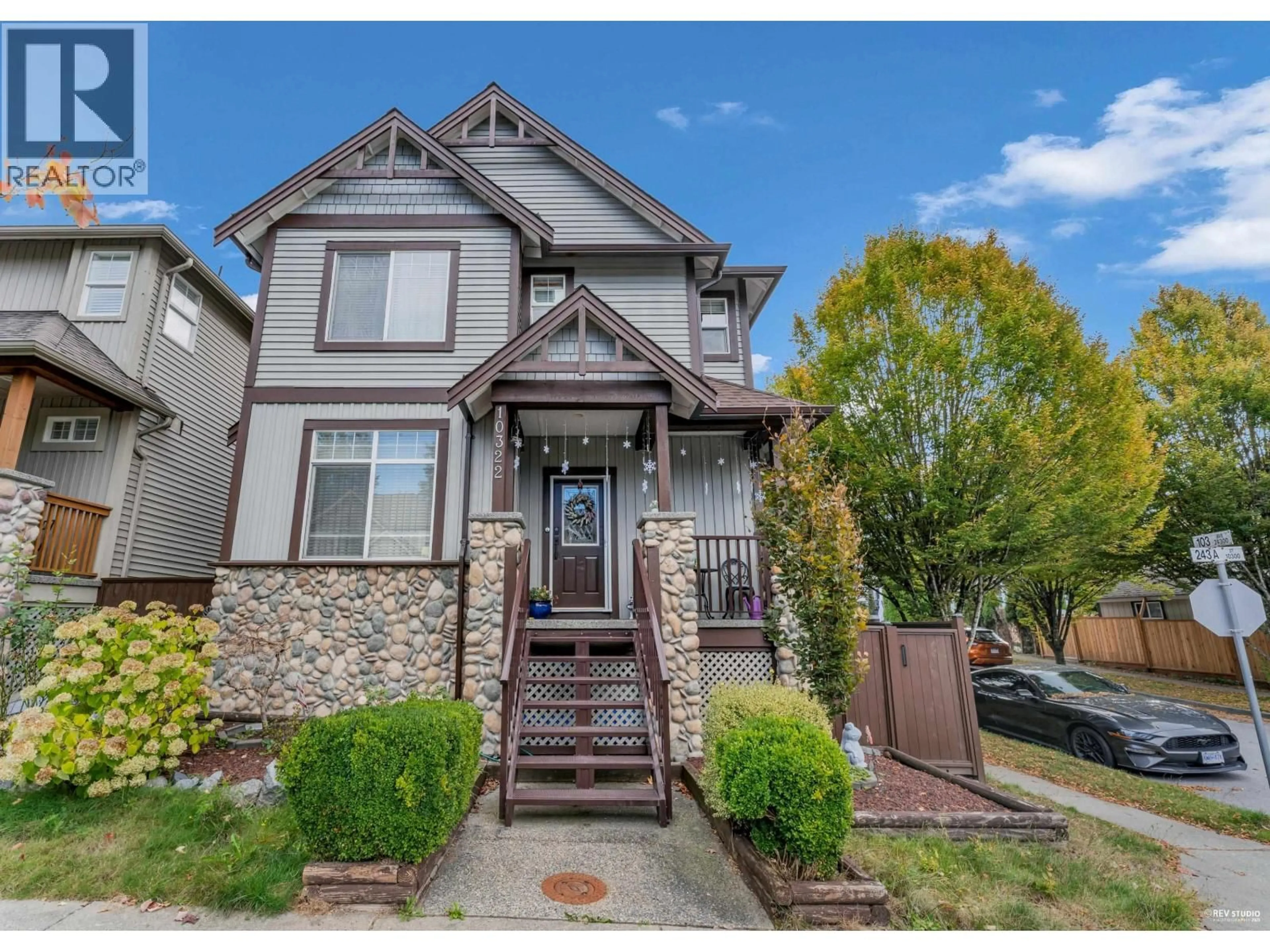 Home with vinyl exterior material, street for 10322 243A STREET, Maple Ridge British Columbia V2W2C7