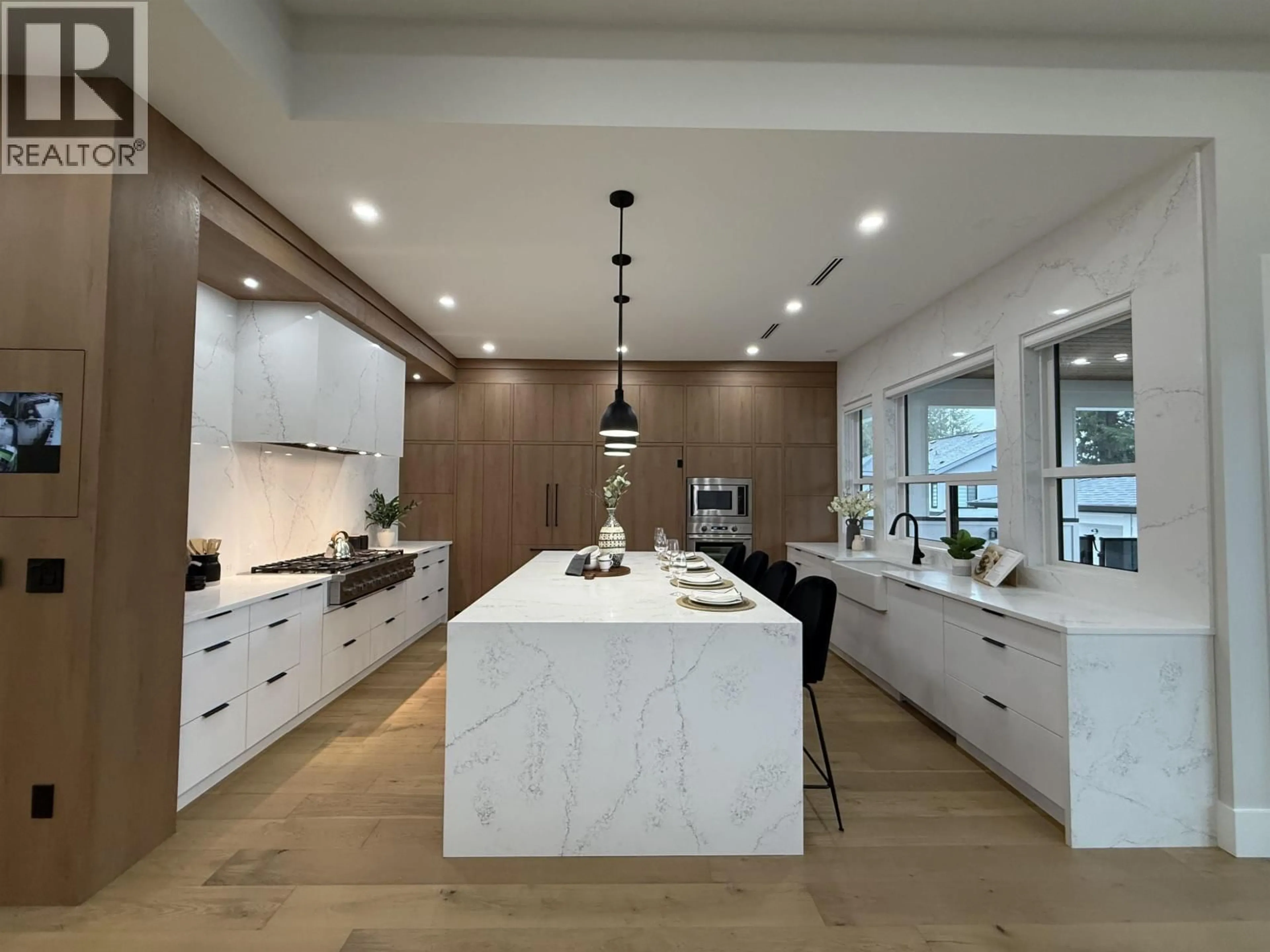 Contemporary kitchen, ceramic/tile floor for 1846 LEMAX AVENUE, Coquitlam British Columbia V3J2C6