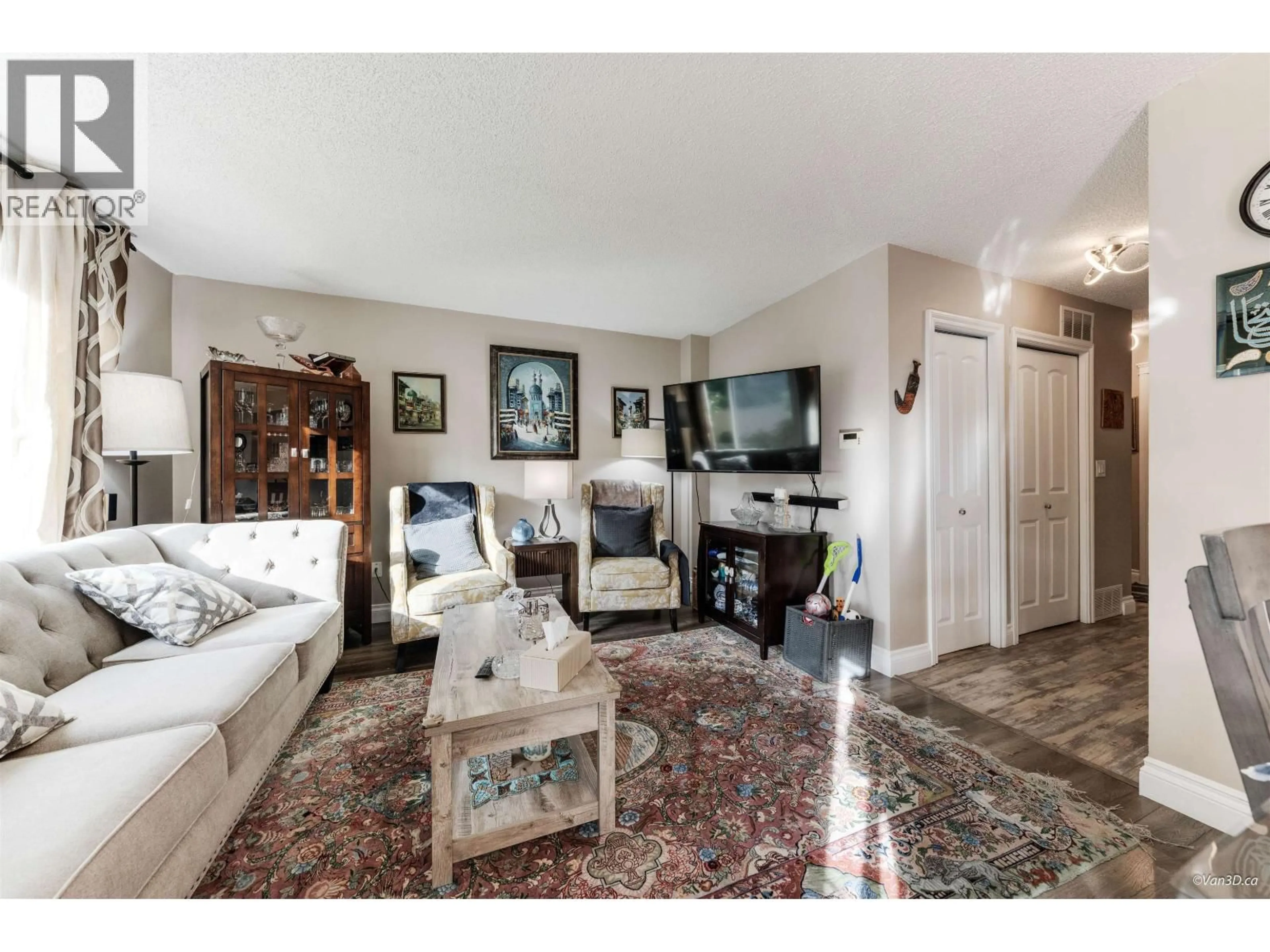 Living room with furniture, unknown for 3010 FIRBROOK PLACE, Coquitlam British Columbia V3C4B3