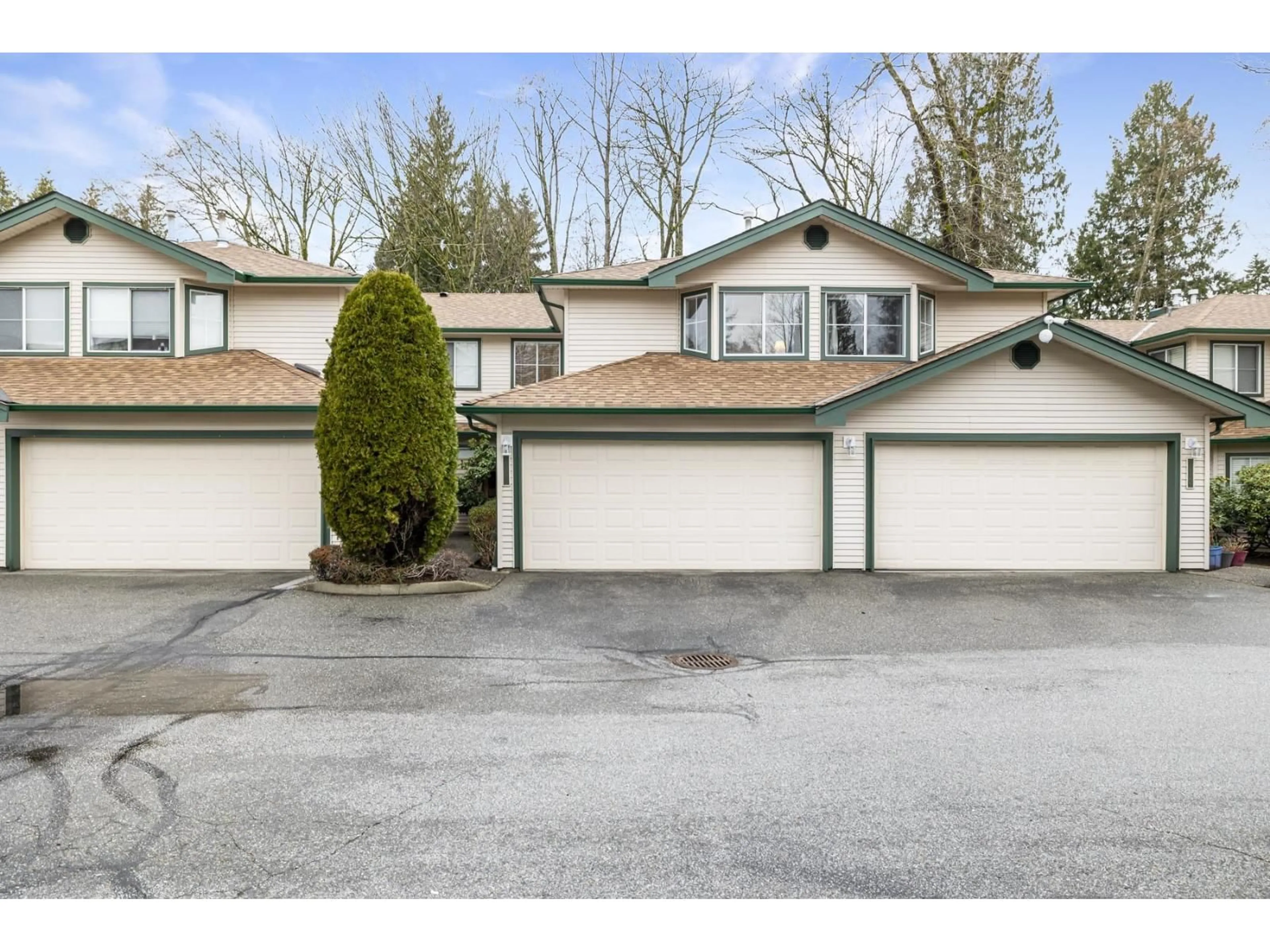 Unknown for 109 - 10250 155A STREET, Surrey British Columbia V3R4K5