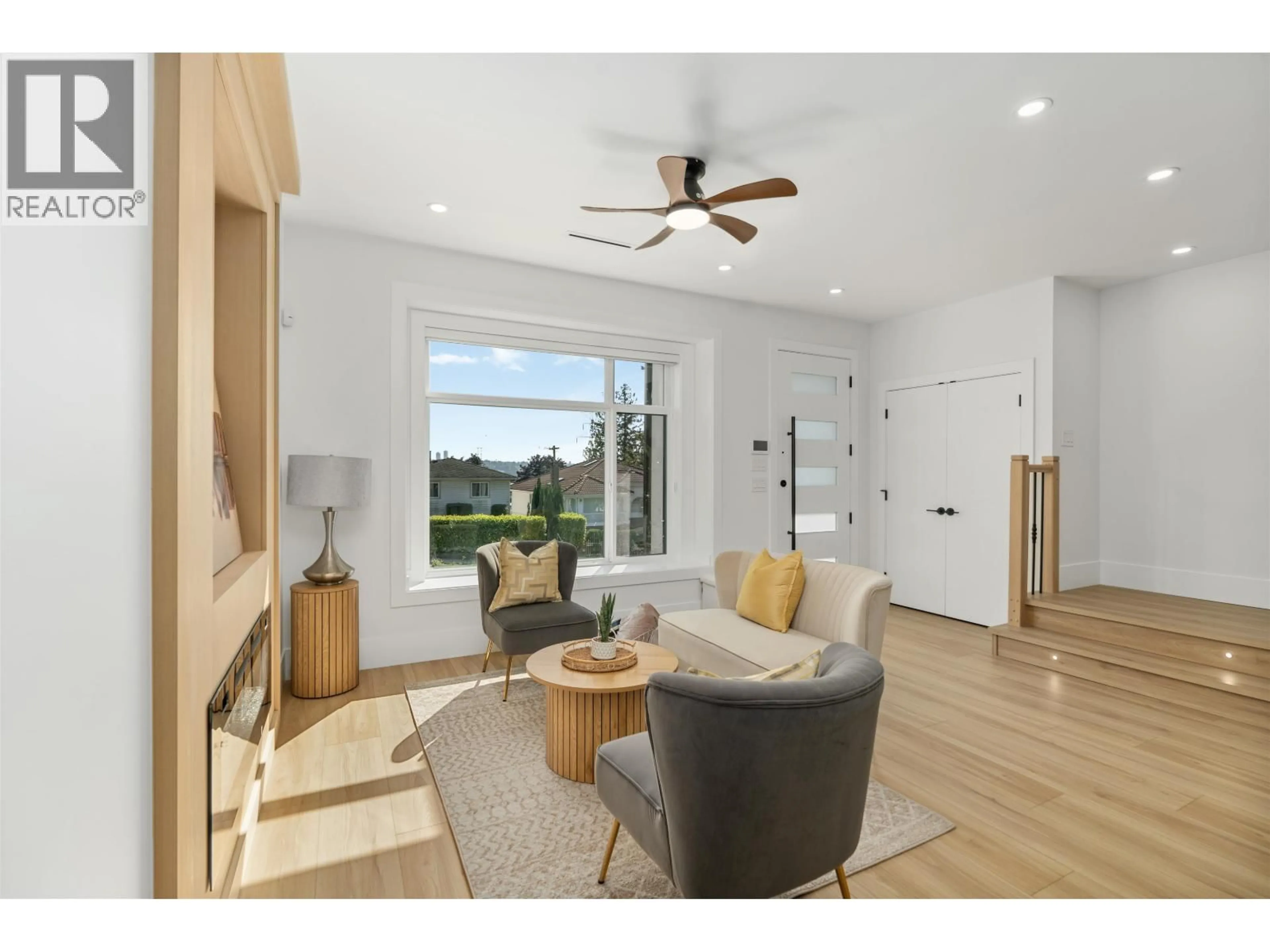 Living room with furniture, unknown for 3749 UNION STREET, Burnaby British Columbia V5C2W2