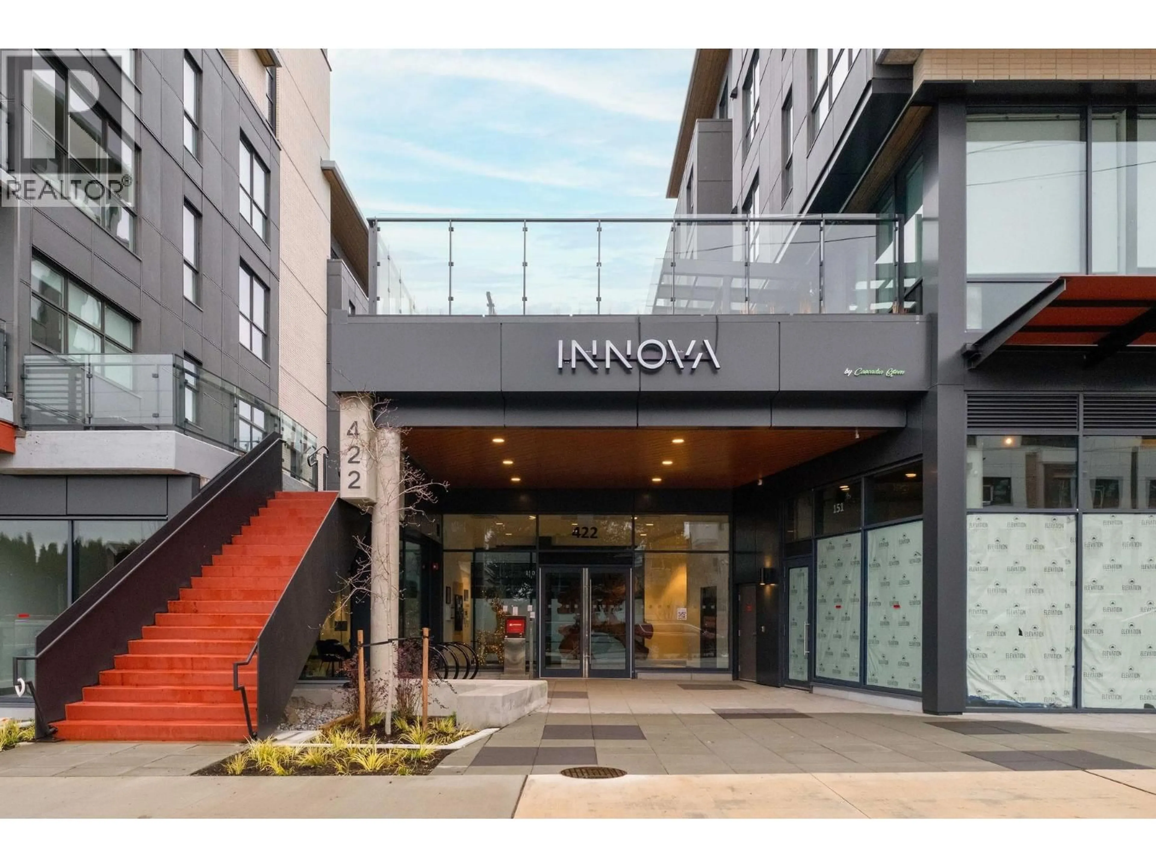 Indoor foyer for 310 - 422 3RD STREET, North Vancouver British Columbia V7L0K1