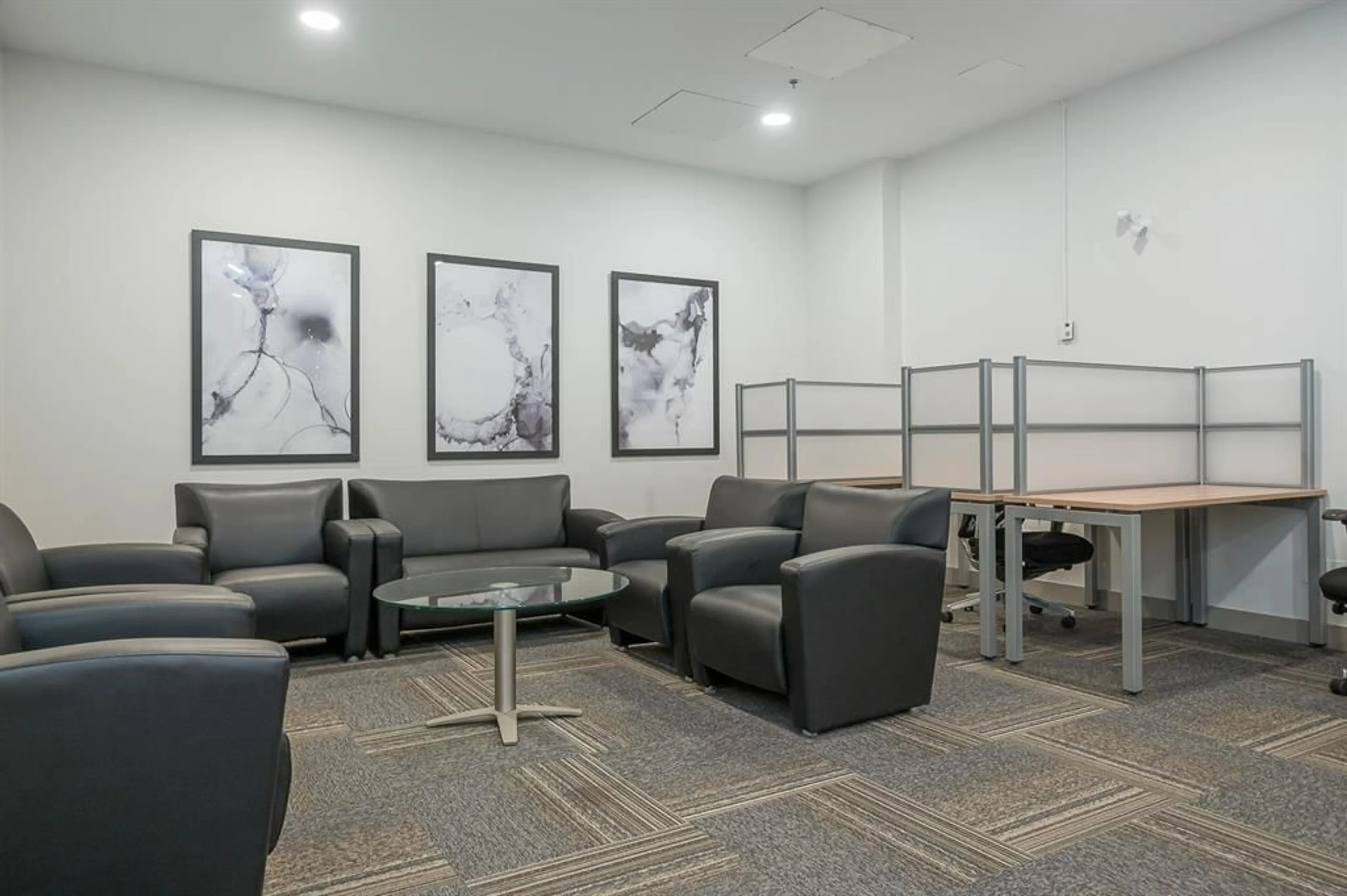 Lobby for 310-311 - 2493 MONTROSE AVENUE, Abbotsford British Columbia V2S3T2