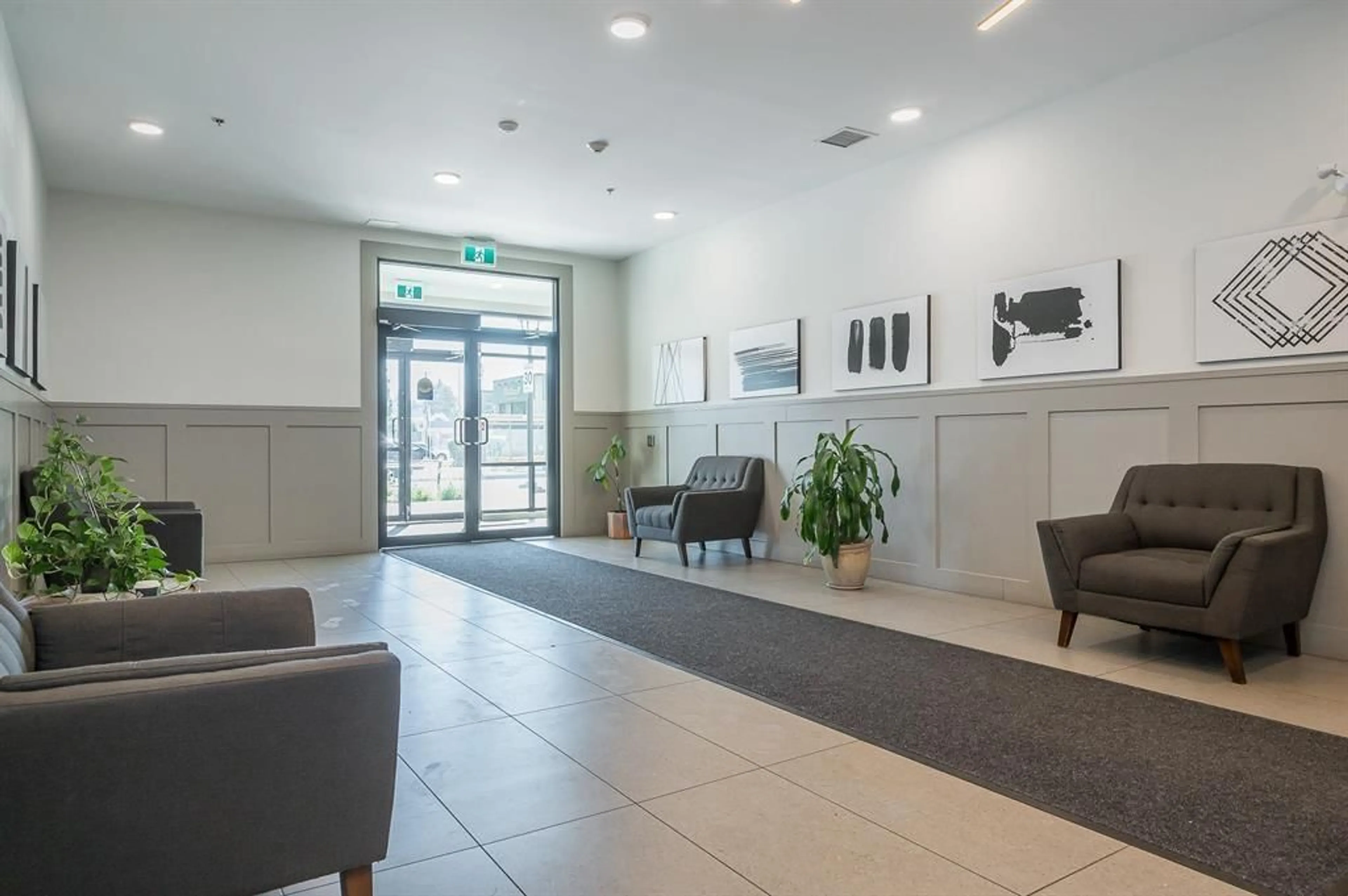 Lobby for 310-311 - 2493 MONTROSE AVENUE, Abbotsford British Columbia V2S3T2