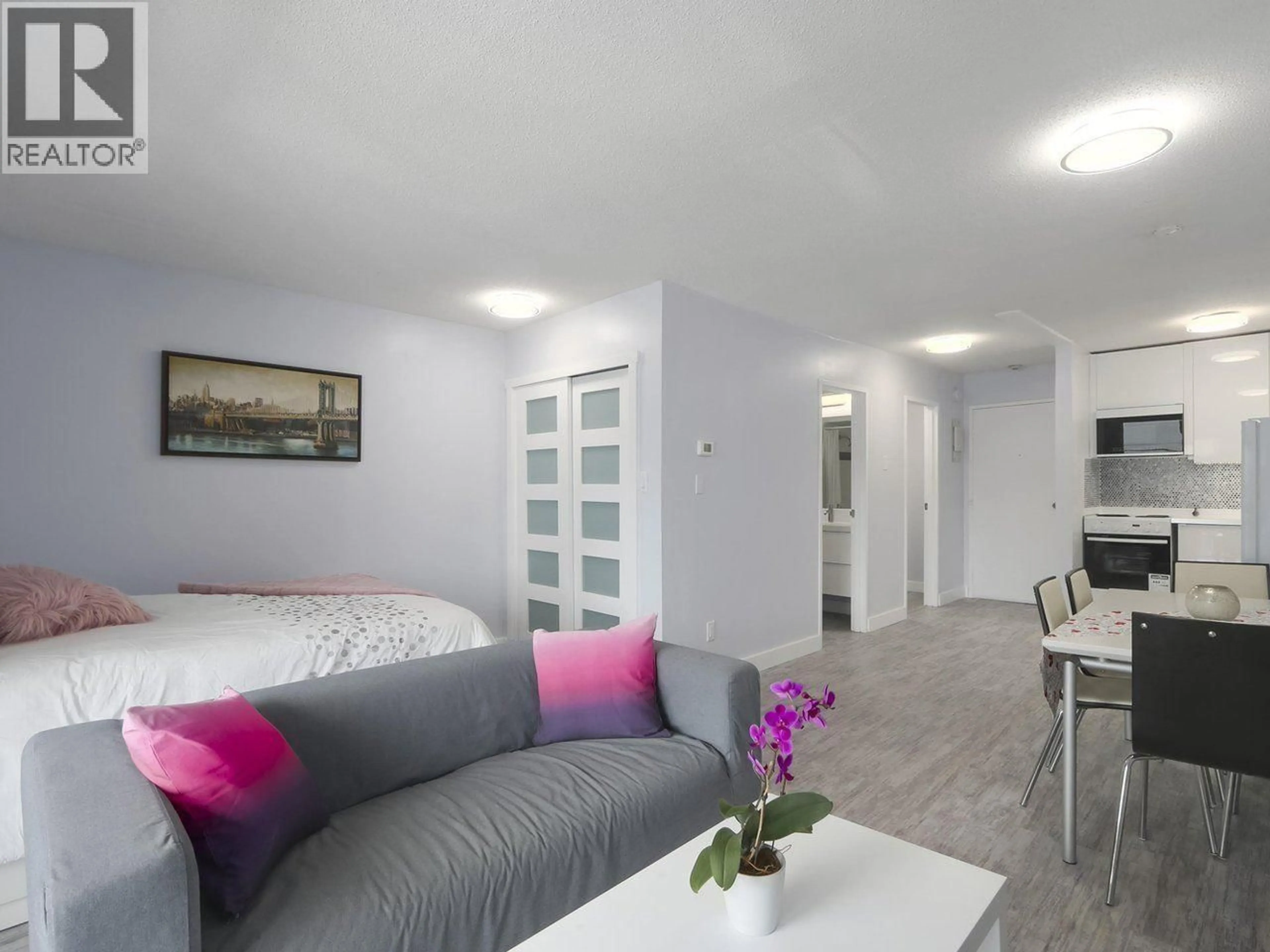 Living room with furniture, unknown for 303 - 1717 13TH AVENUE, Vancouver British Columbia V6J2H2