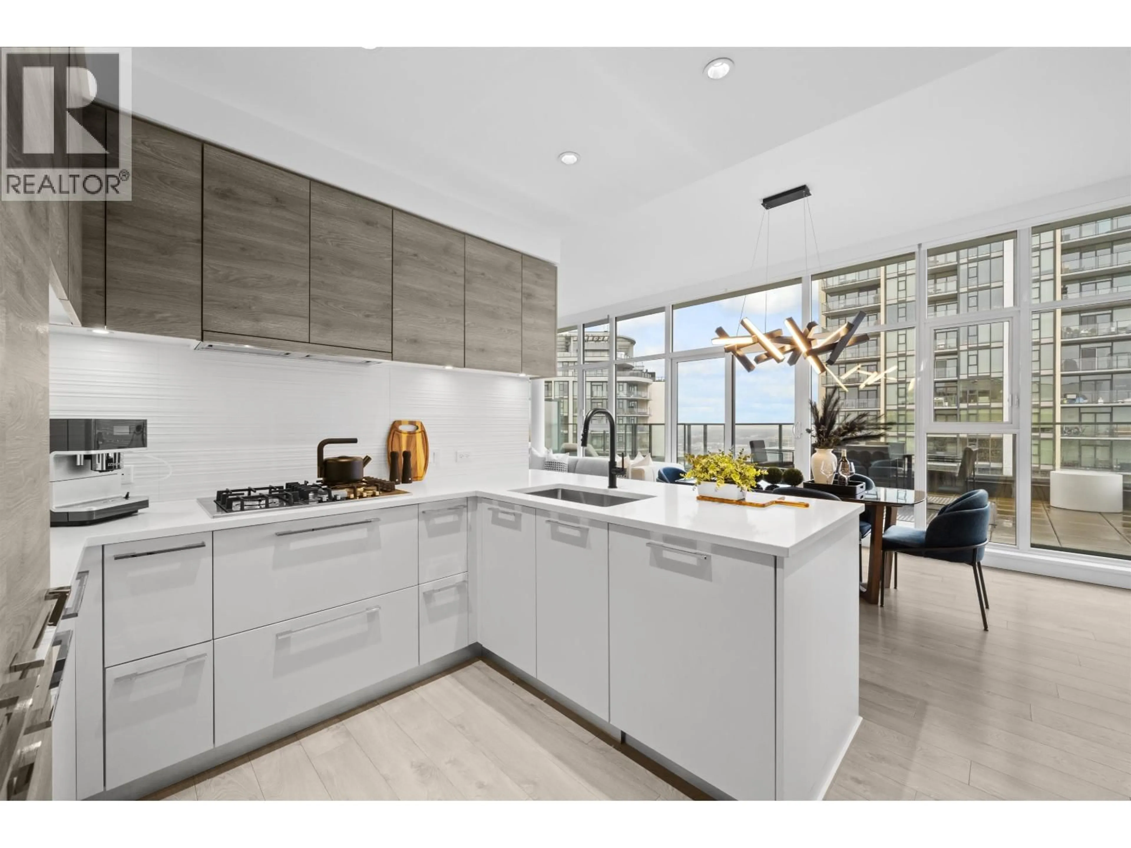 Open concept kitchen, ceramic/tile floor for PH 2901 - 7303 NOBLE LANE, Burnaby British Columbia V3N0H2