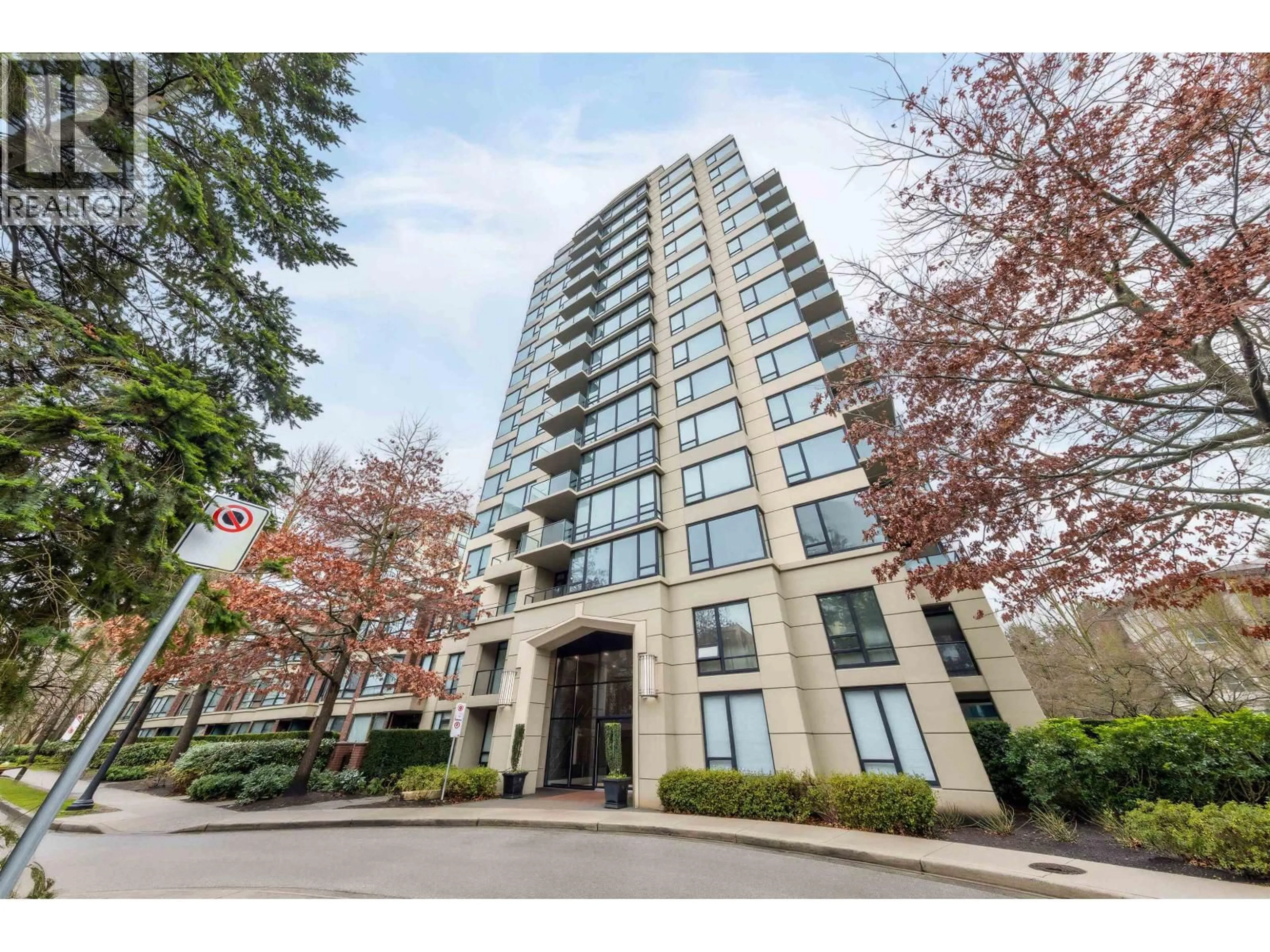 Indoor foyer for 1601 - 9180 HEMLOCK DRIVE, Richmond British Columbia V6Y4J5
