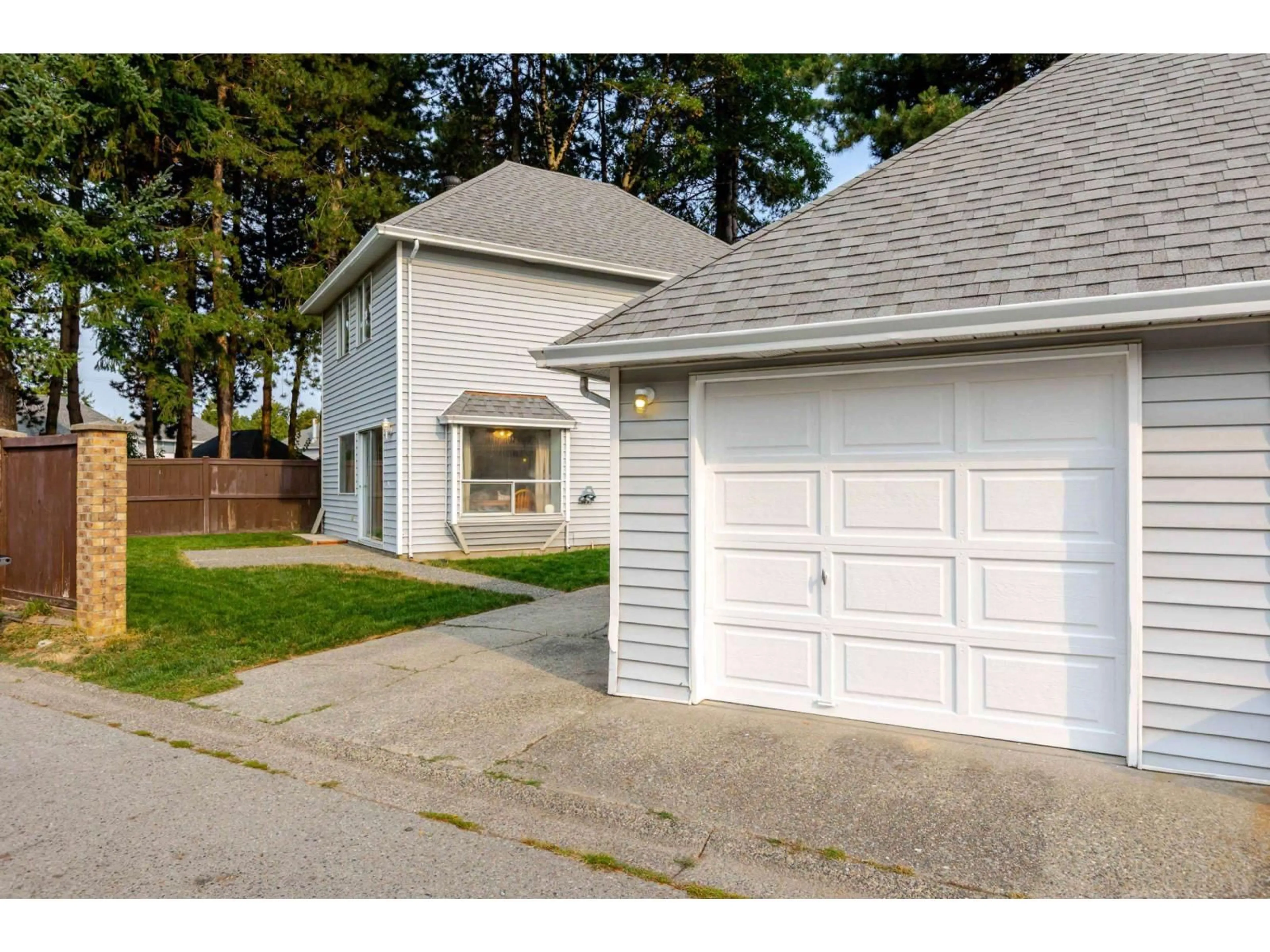 Unknown for 12842 72B AVENUE, Surrey British Columbia V3W9B9