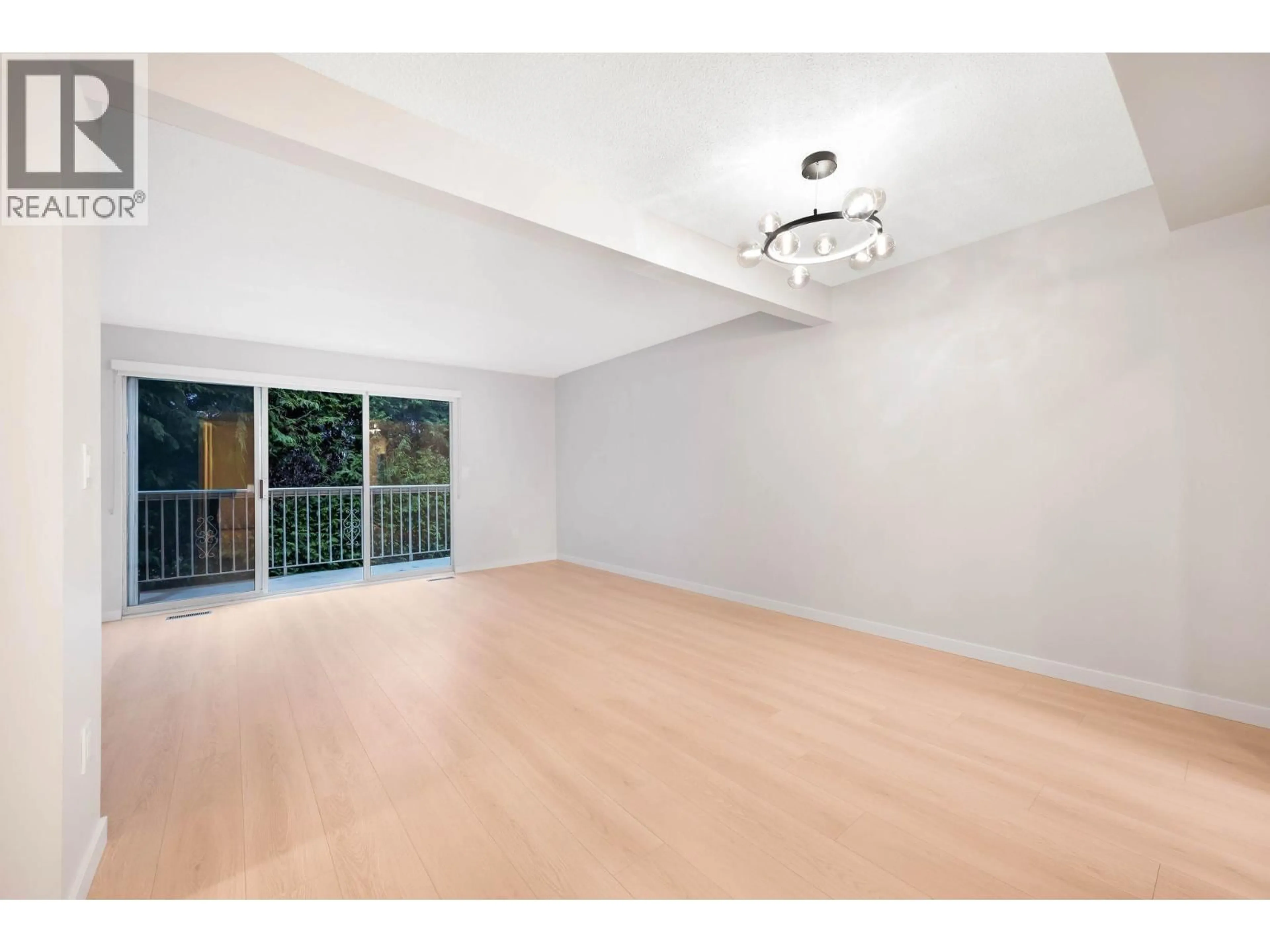 A pic of a room for 2 - 5330 BROADWAY, Burnaby British Columbia V5B2X7