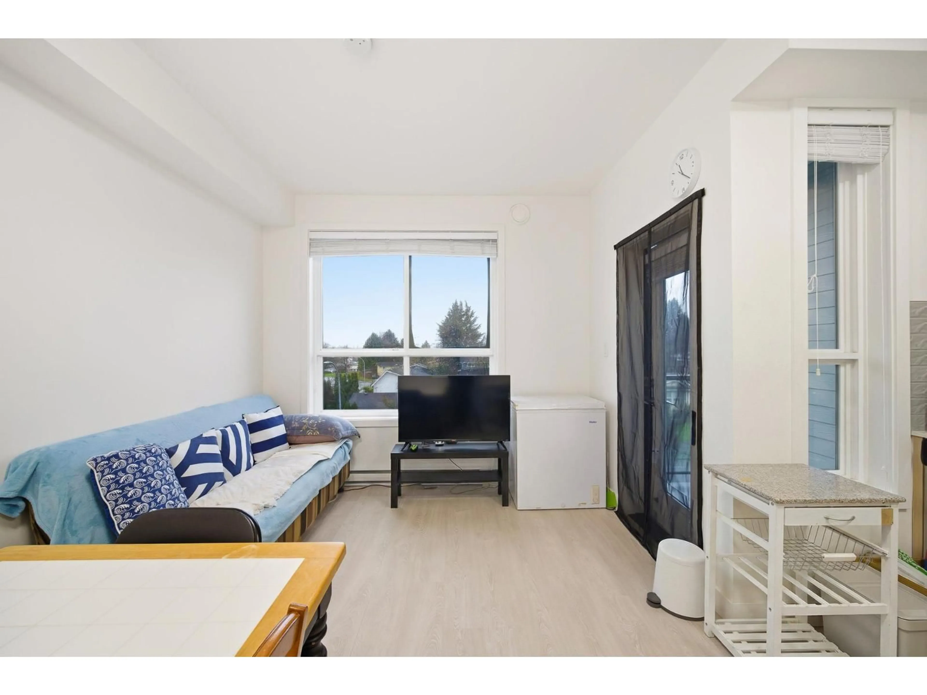 A pic of a room for 309 - 19567 64 AVENUE, Surrey British Columbia V3S7H8