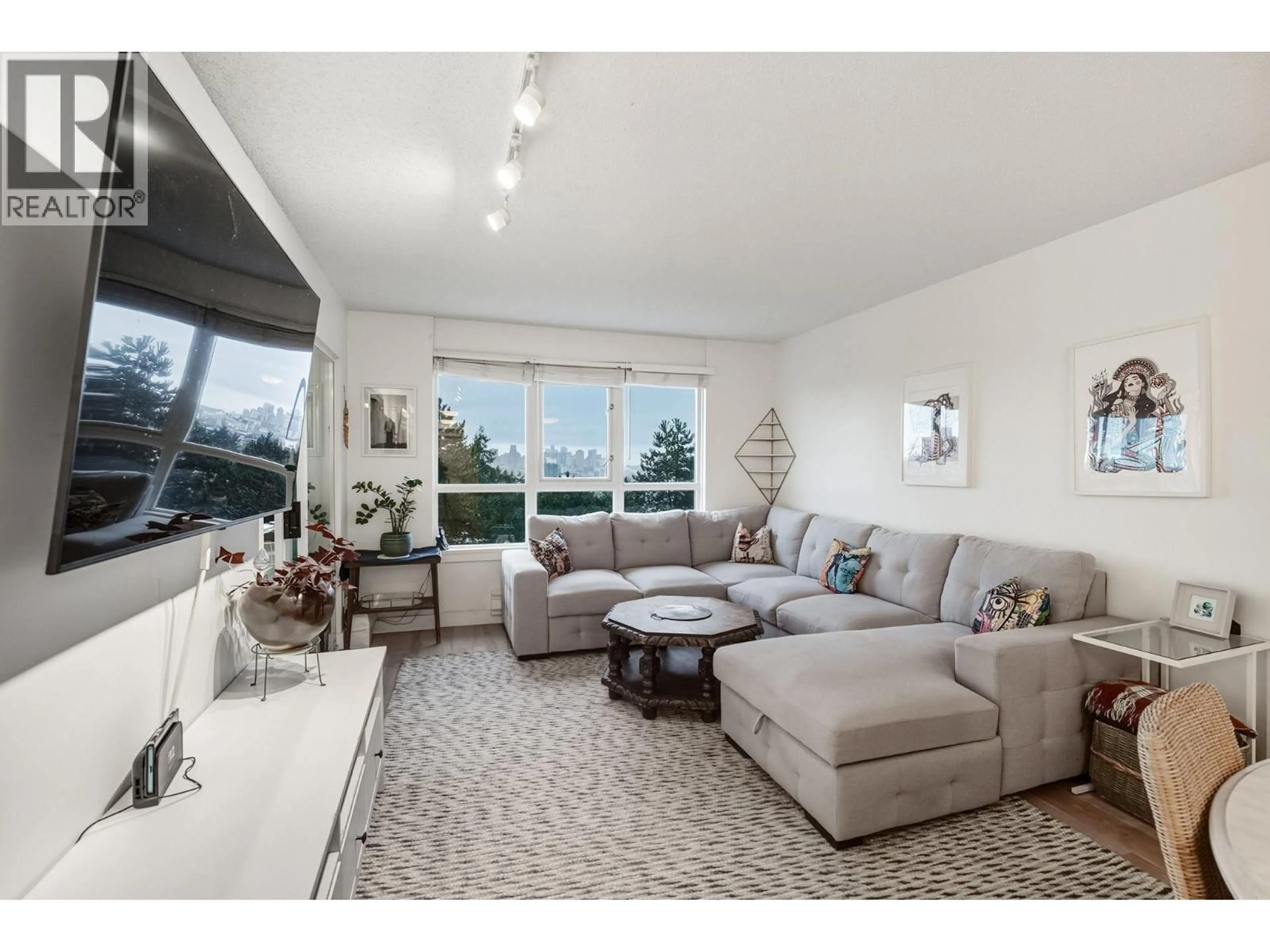 Living room with furniture, unknown for 503 - 1833 FRANCES STREET, Vancouver British Columbia V5L1Z8