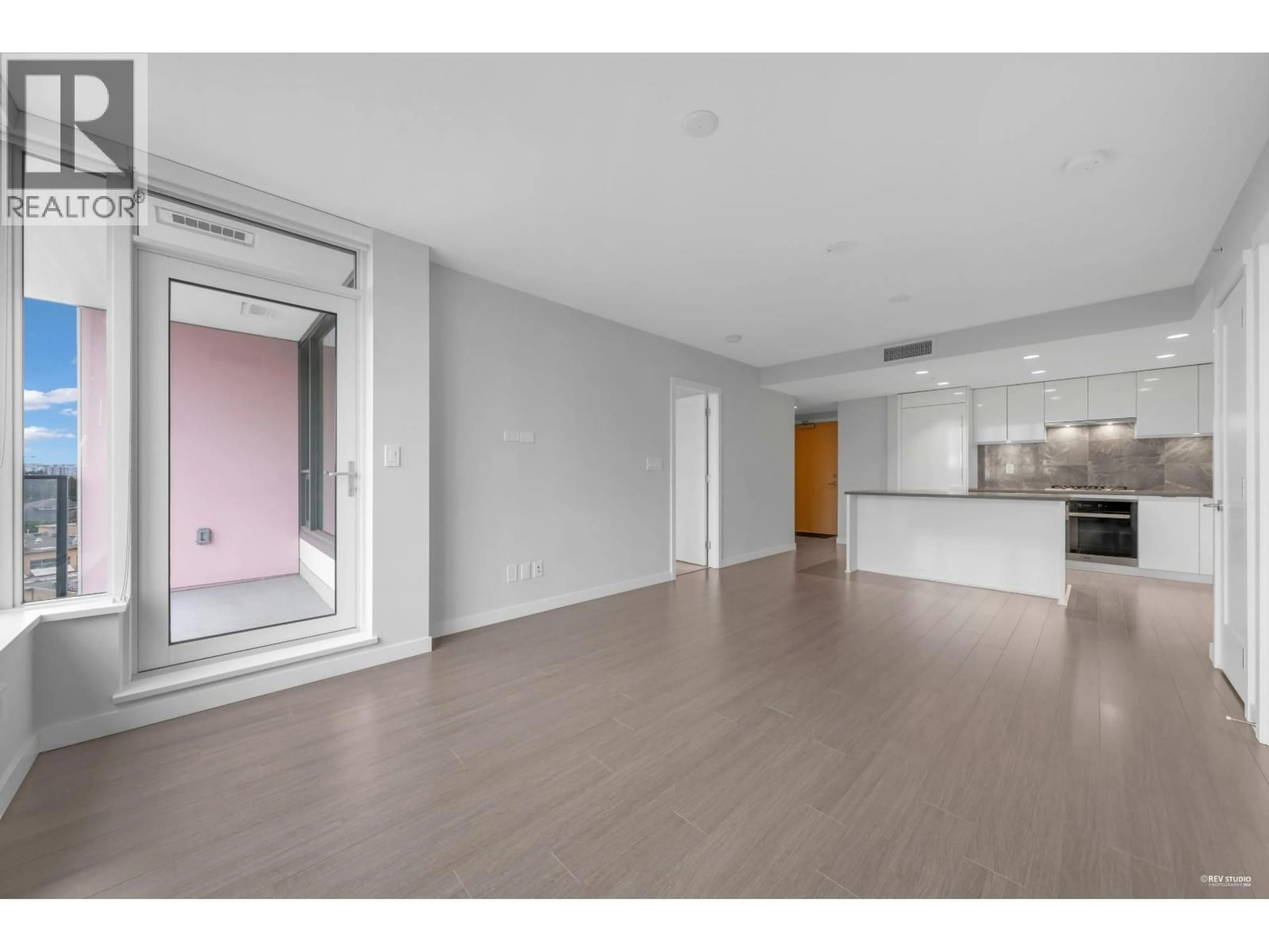 A pic of a room for 815 - 3699 SEXSMITH ROAD, Richmond British Columbia V6X0W4