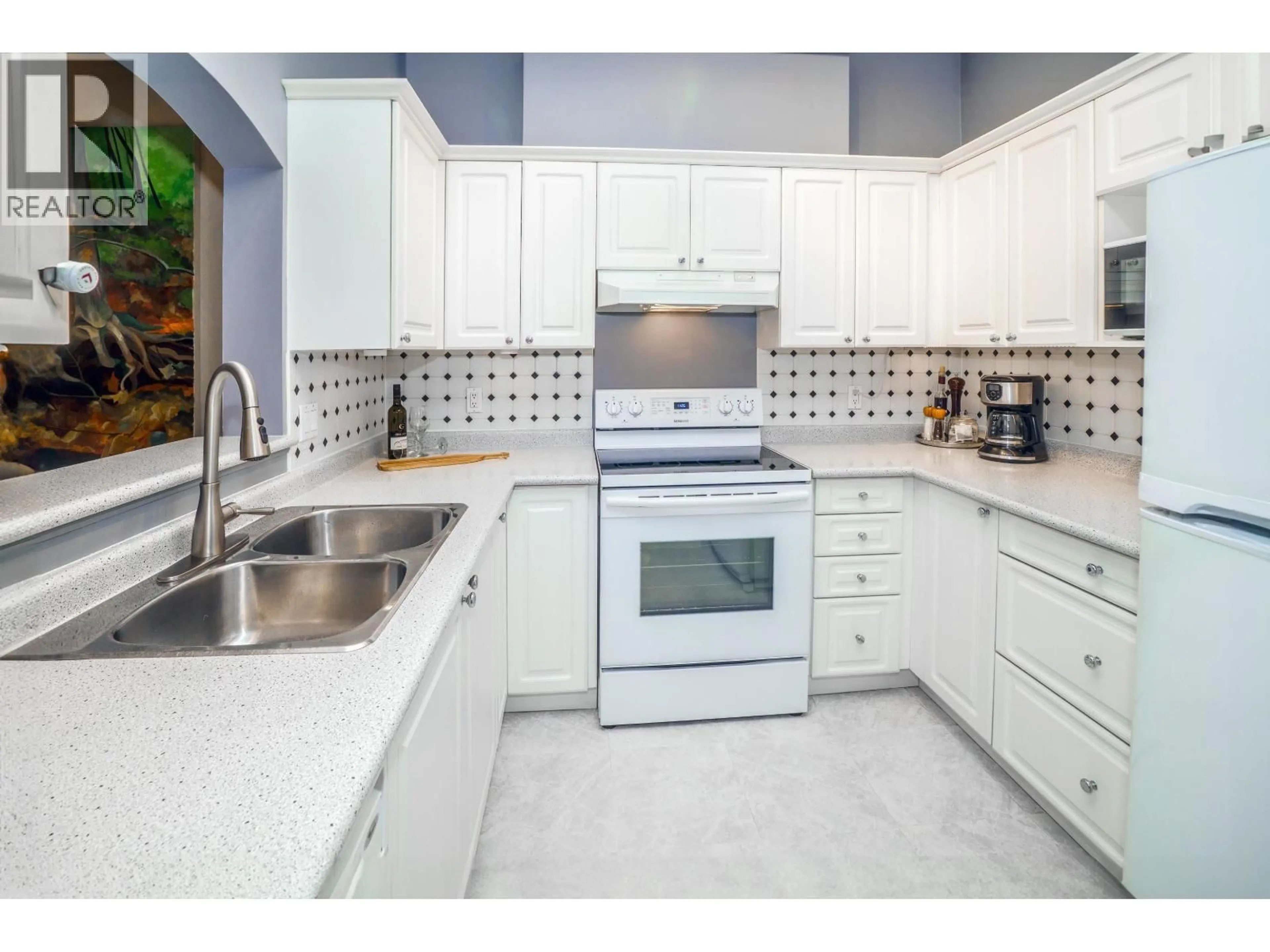 Unknown for 124 - 2980 PRINCESS CRESCENT, Coquitlam British Columbia V3B7R4