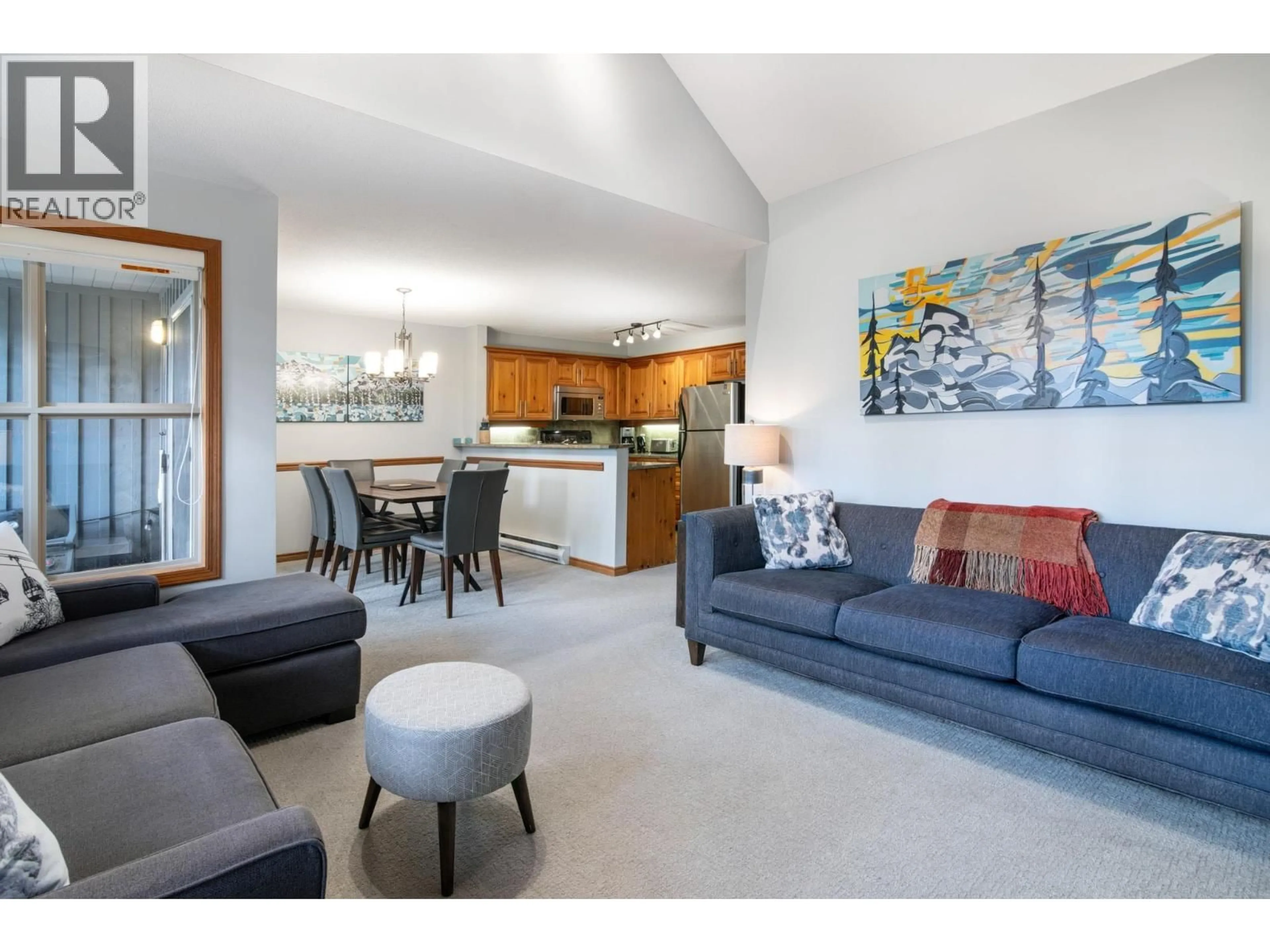 Living room with furniture, unknown for 16 - 4890 PAINTED CLIFF ROAD, Whistler British Columbia V8E1C9