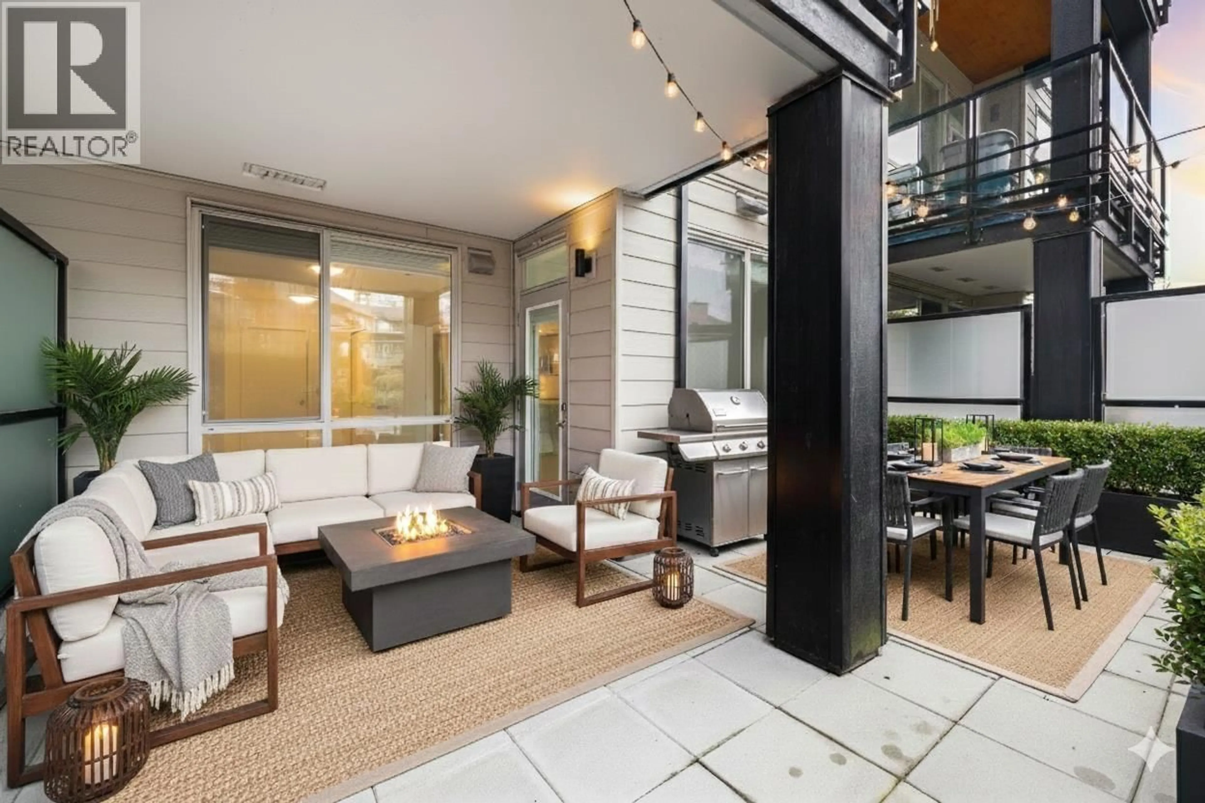 Patio, street for 116 - 108 8TH STREET, North Vancouver British Columbia V7L0H1